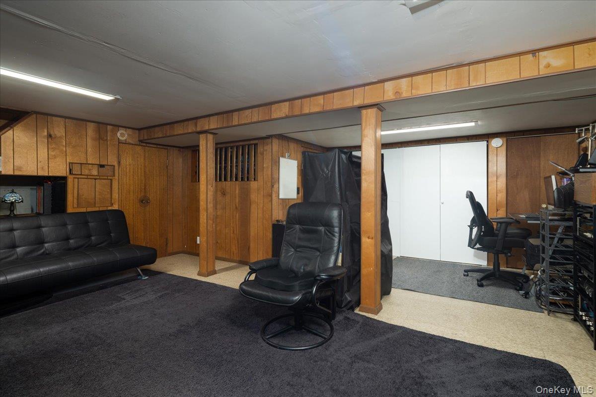 12831 233rd Street, Rosedale, NY 11422