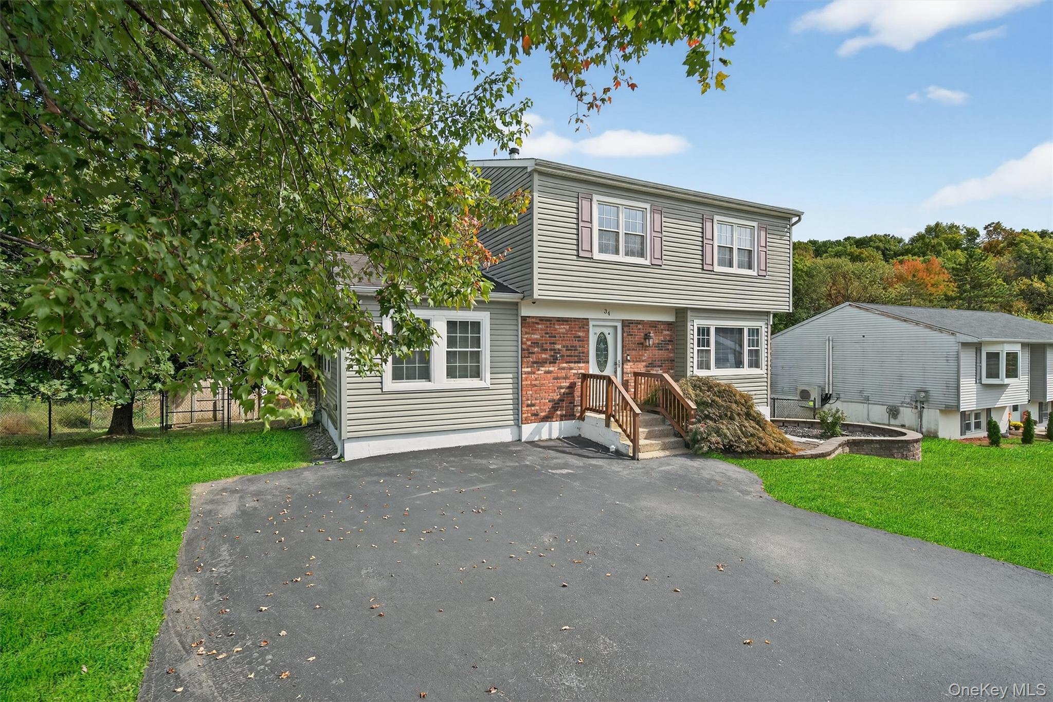 34 Capital Drive, Washingtonville, NY 10992