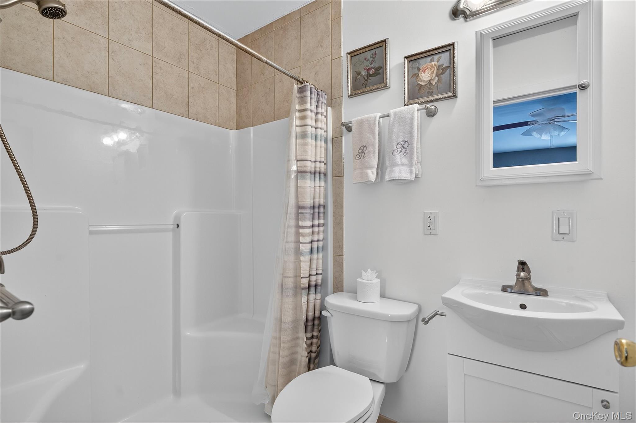 34 Capital Drive, Washingtonville, NY 10992