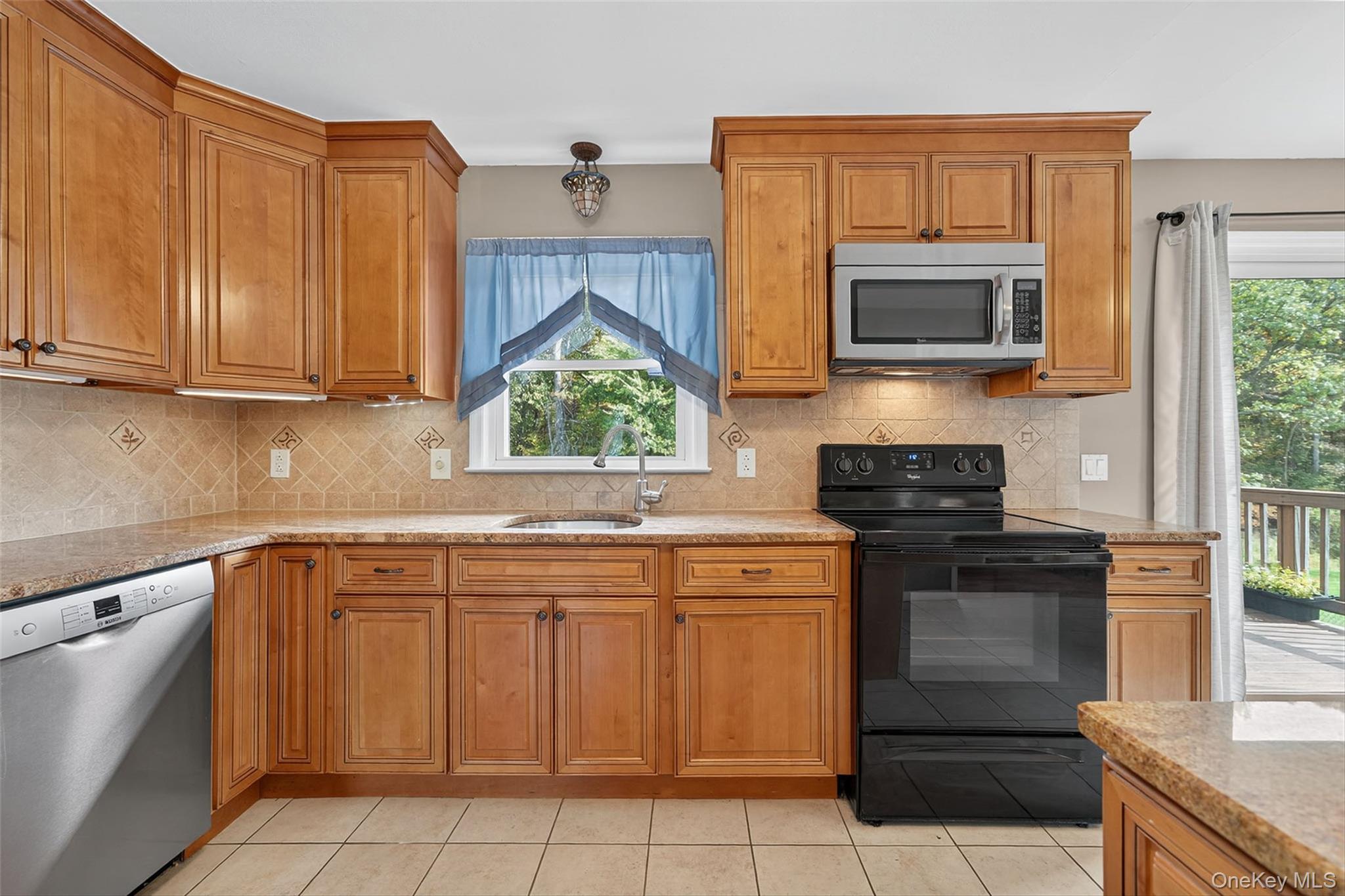 34 Capital Drive, Washingtonville, NY 10992