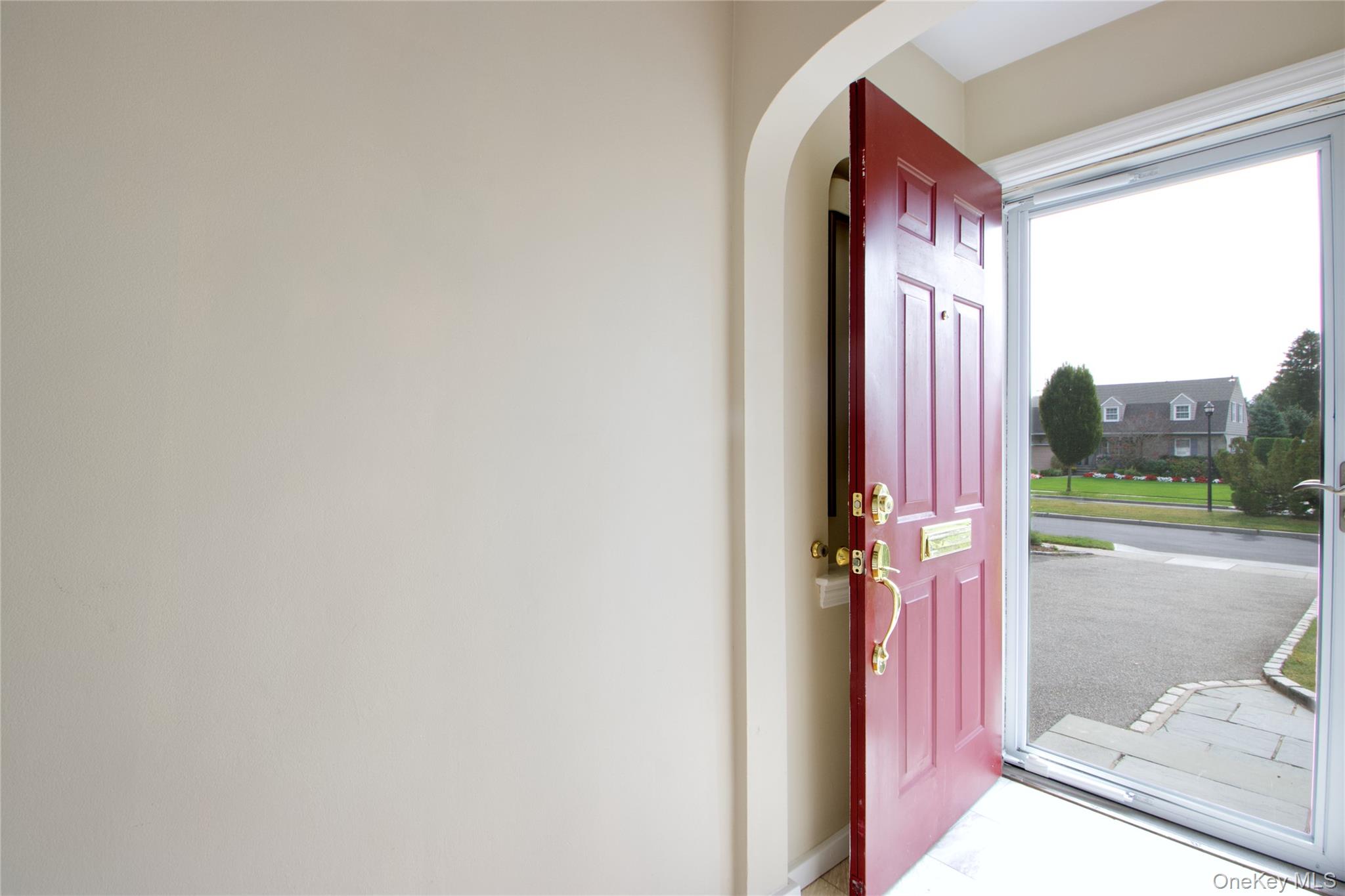 141 Garden Street, Garden City, NY 11530