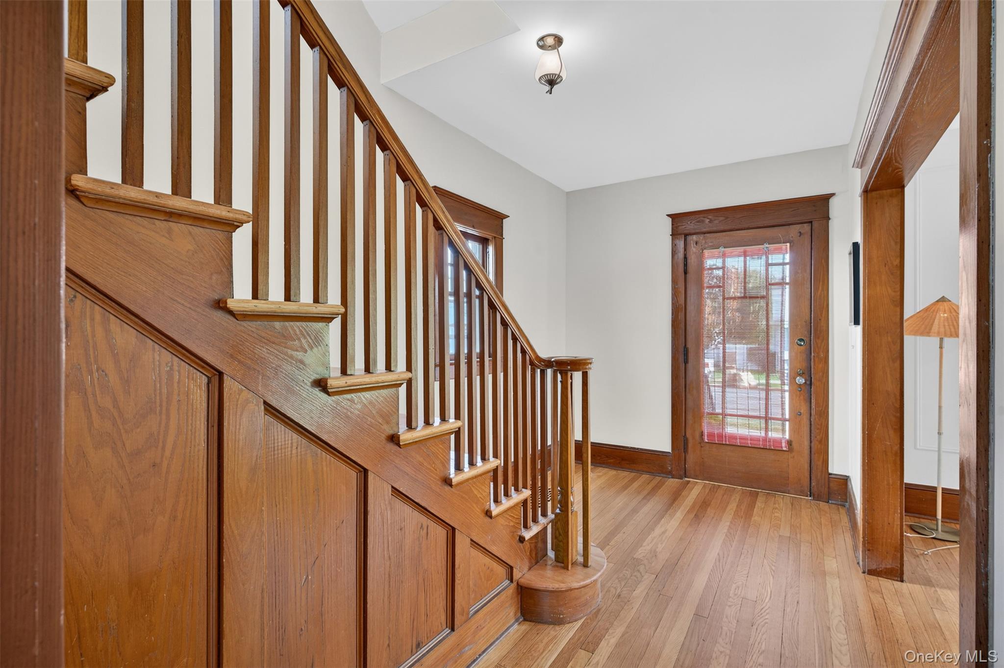 35 Roosevelt Avenue, Kingston, NY 12401