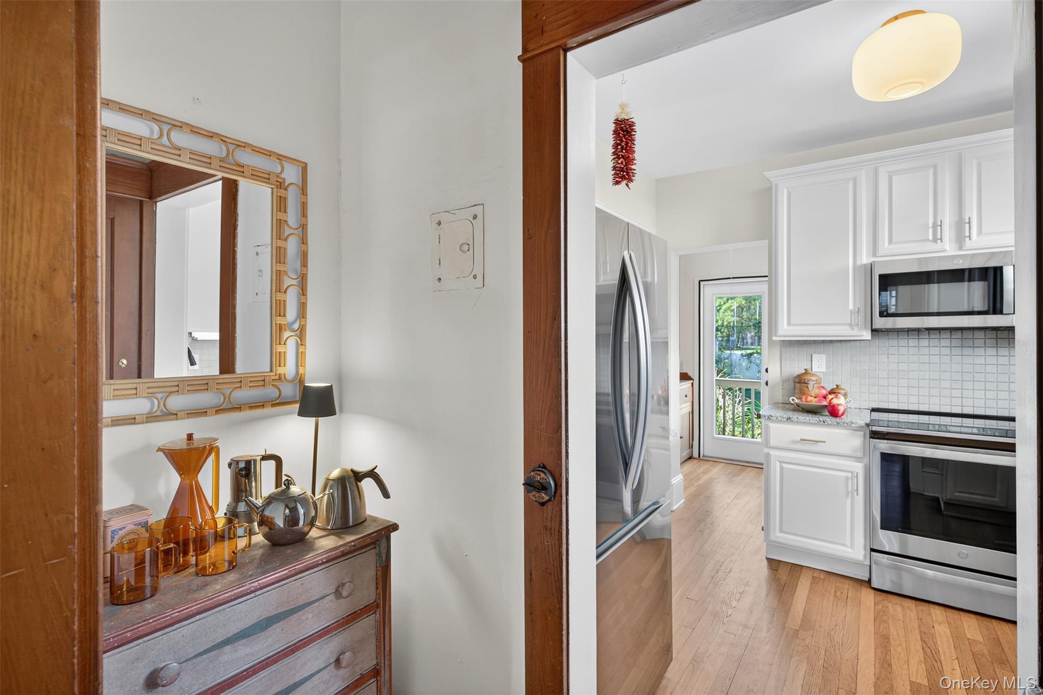 35 Roosevelt Avenue, Kingston, NY 12401