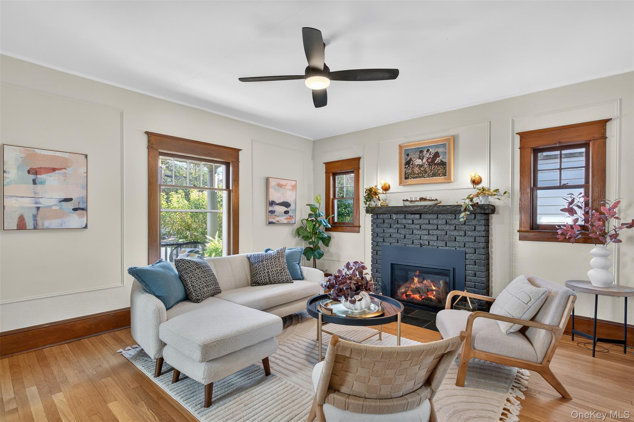 35 Roosevelt Avenue, Kingston, NY 12401