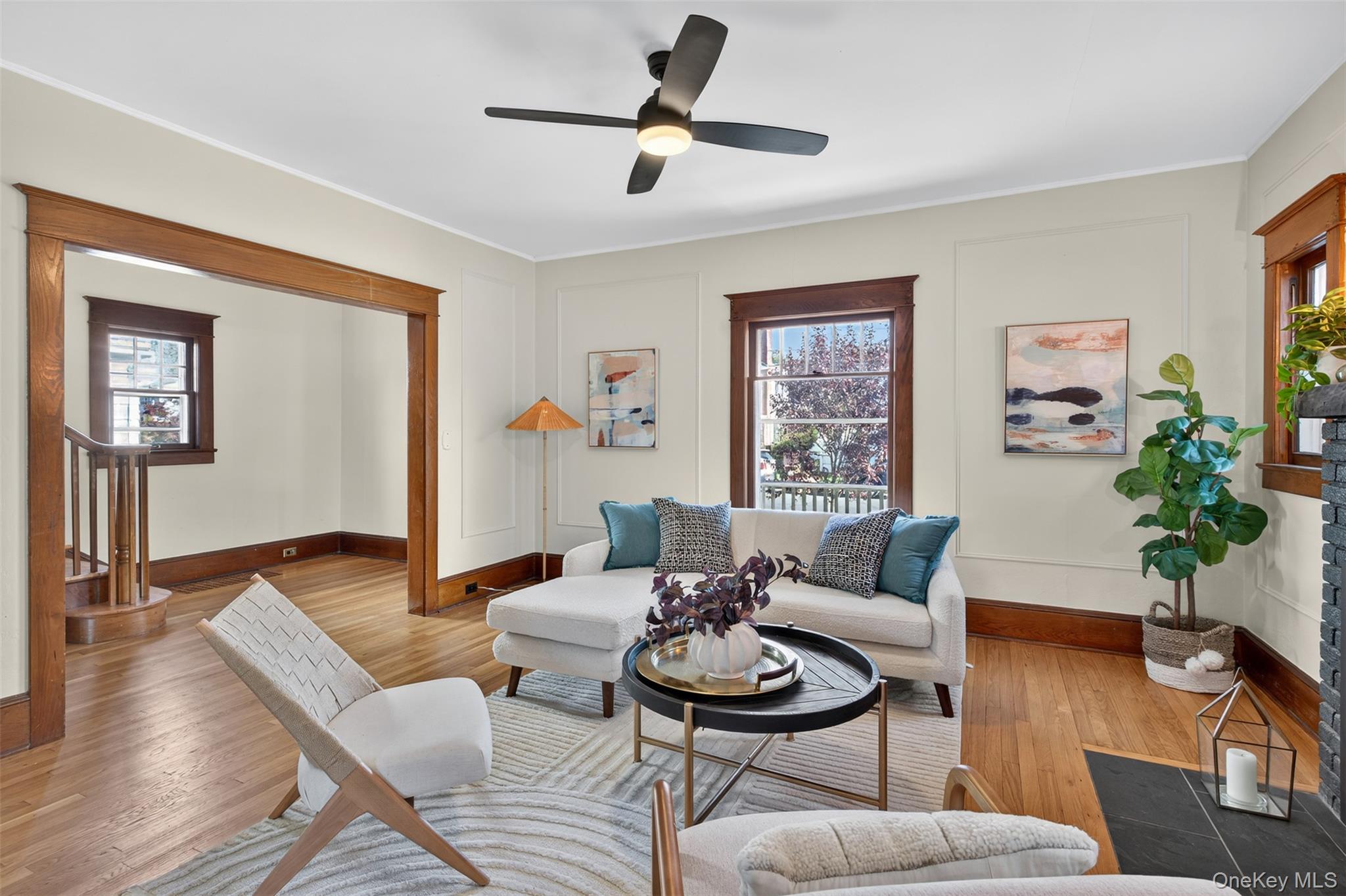 35 Roosevelt Avenue, Kingston, NY 12401