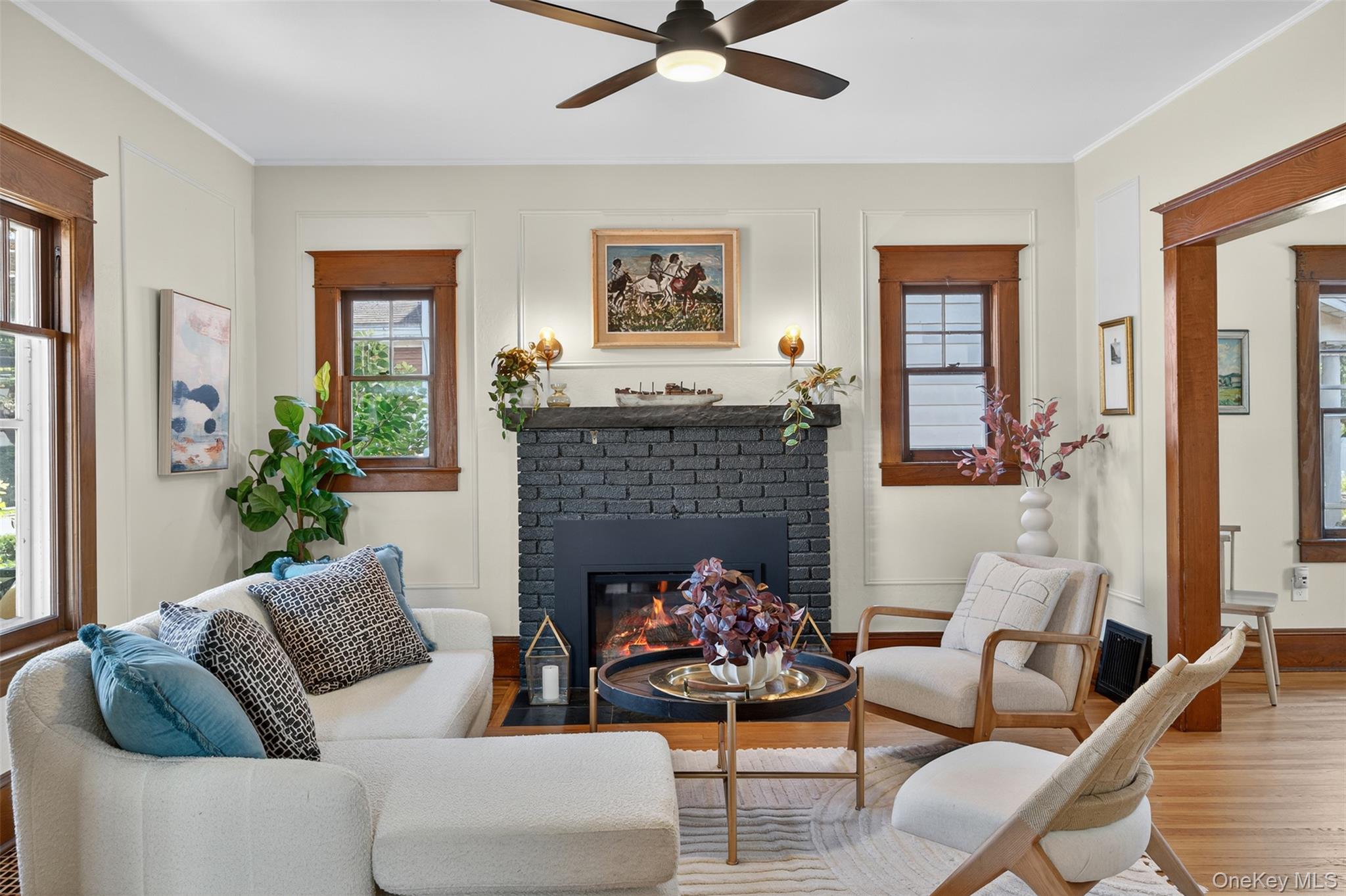 35 Roosevelt Avenue, Kingston, NY 12401