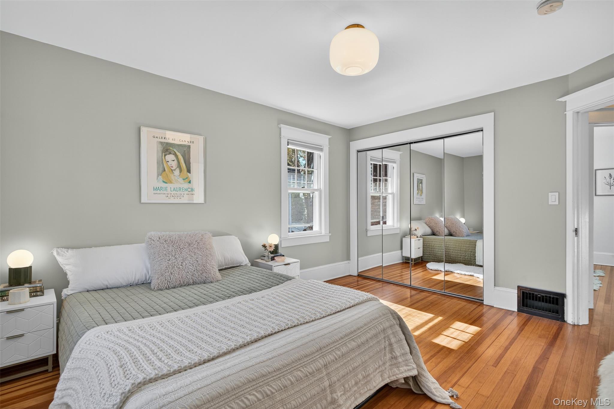 35 Roosevelt Avenue, Kingston, NY 12401