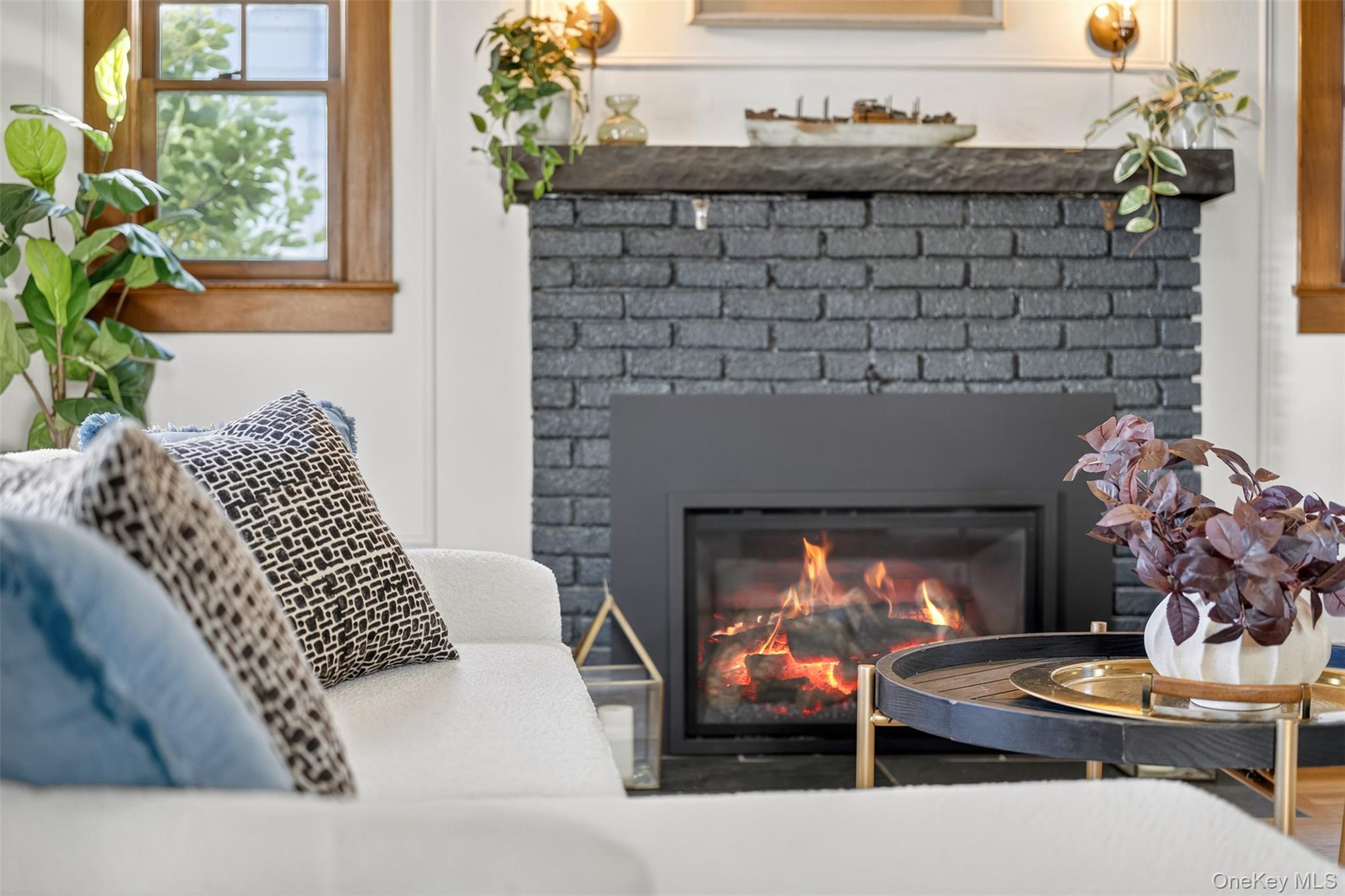 35 Roosevelt Avenue, Kingston, NY 12401