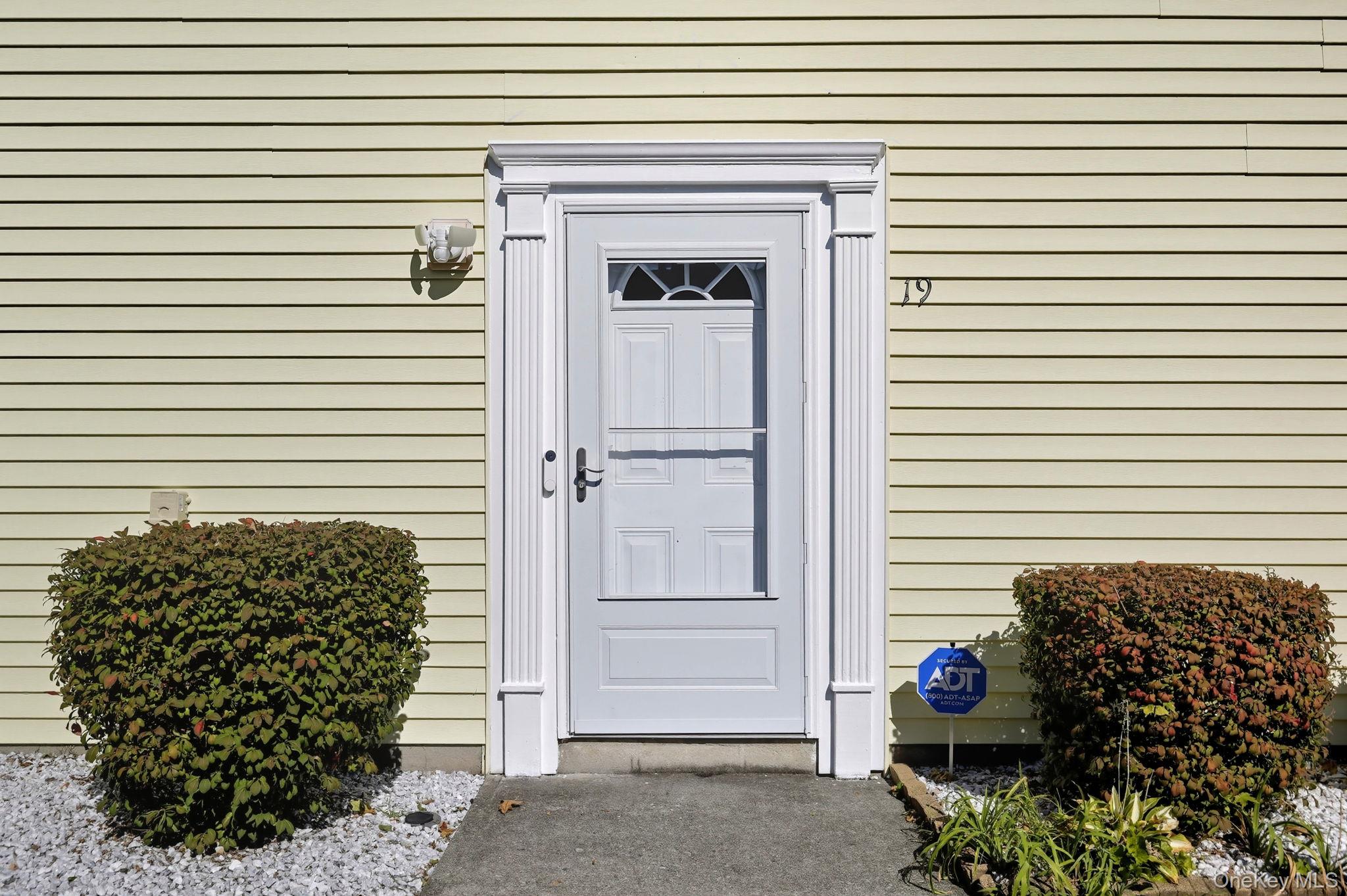 19 Hawk Lane, Poughkeepsie, NY 12601