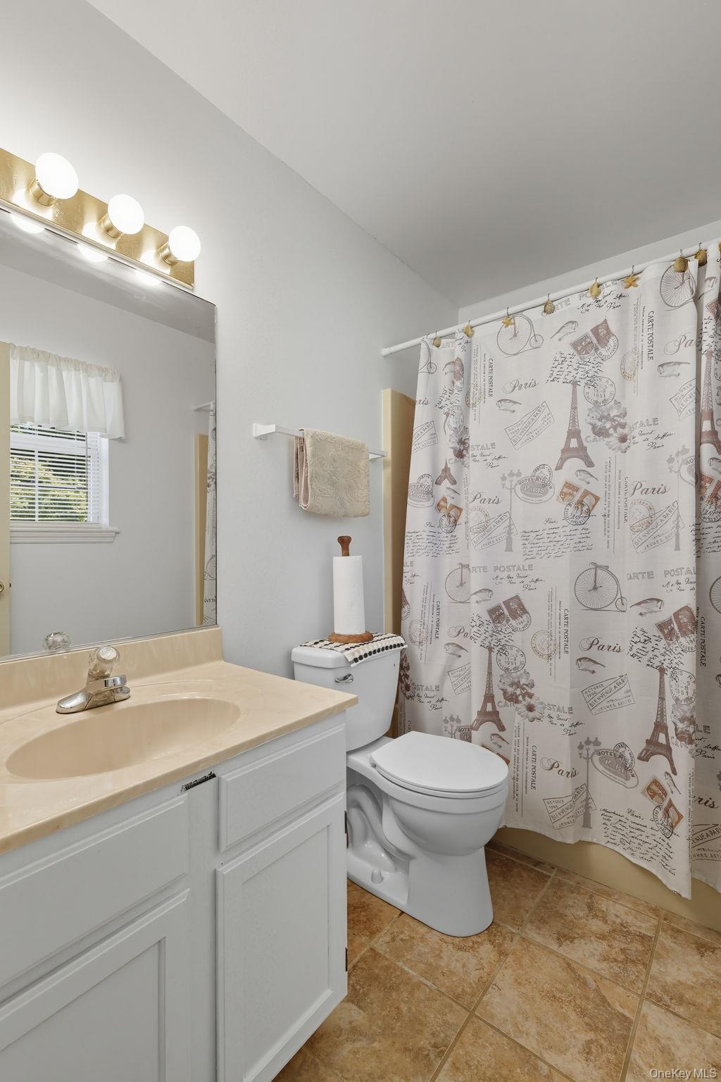 19 Hawk Lane, Poughkeepsie, NY 12601