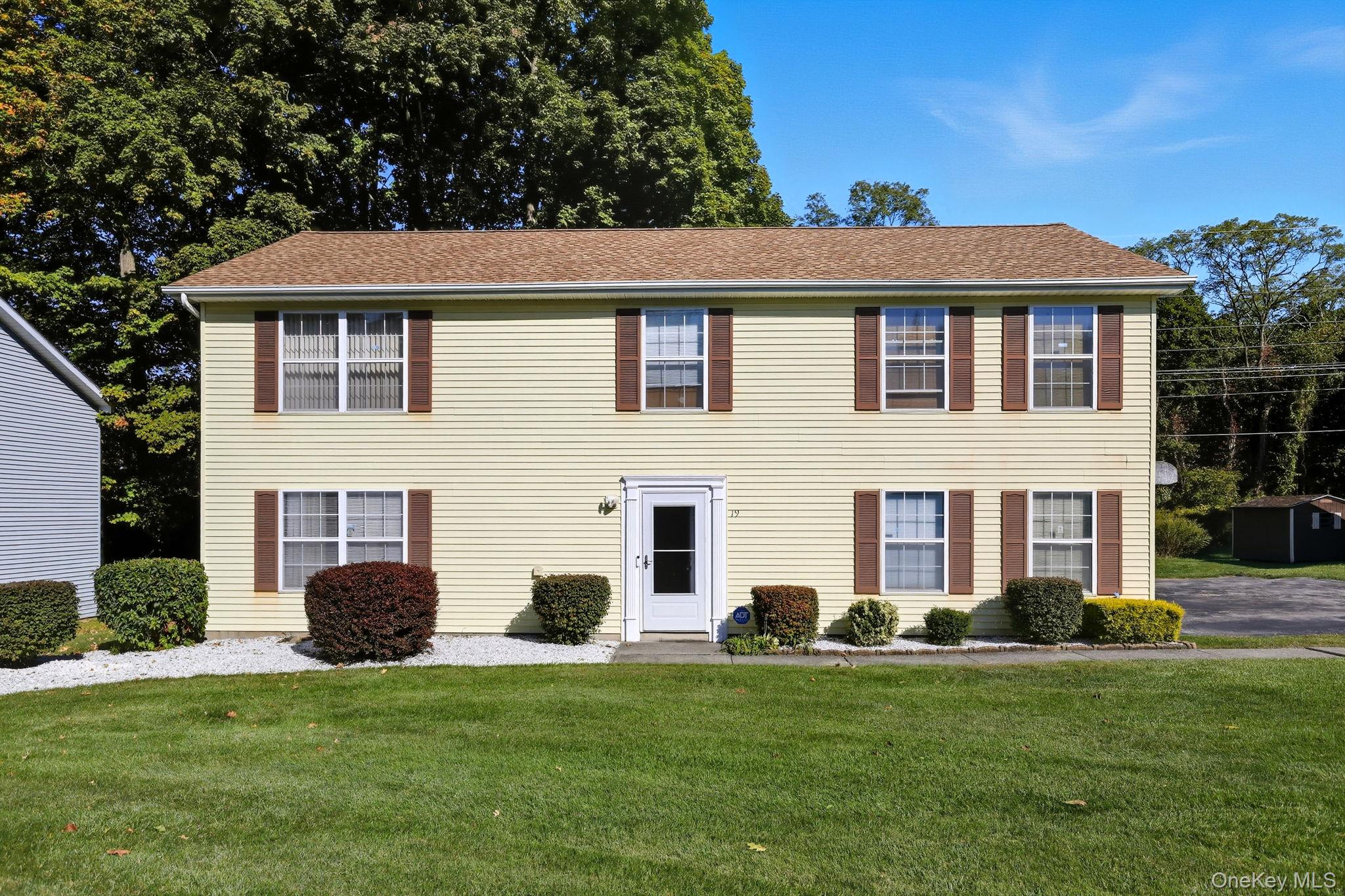 19 Hawk Lane, Poughkeepsie, NY 12601