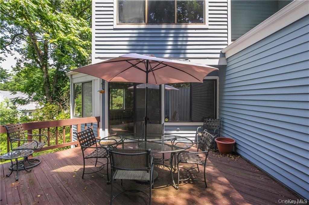 2 Top Of The Ridge # E2, Mamaroneck, NY 10543