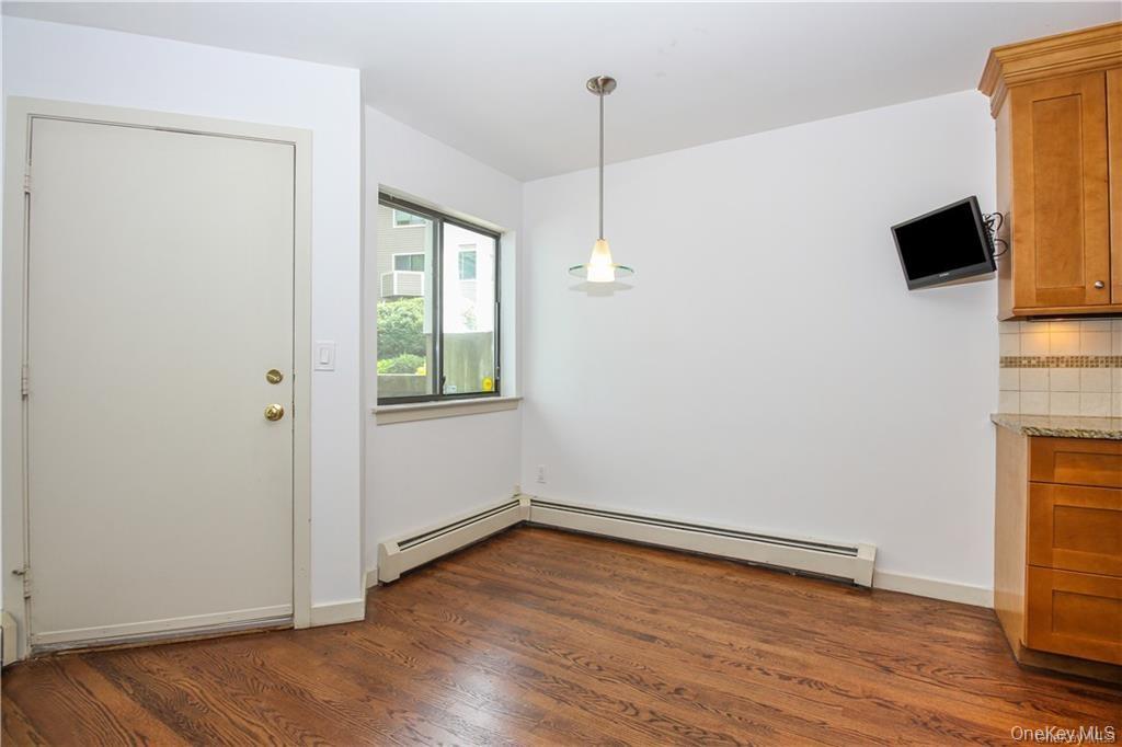 2 Top Of The Ridge # E2, Mamaroneck, NY 10543