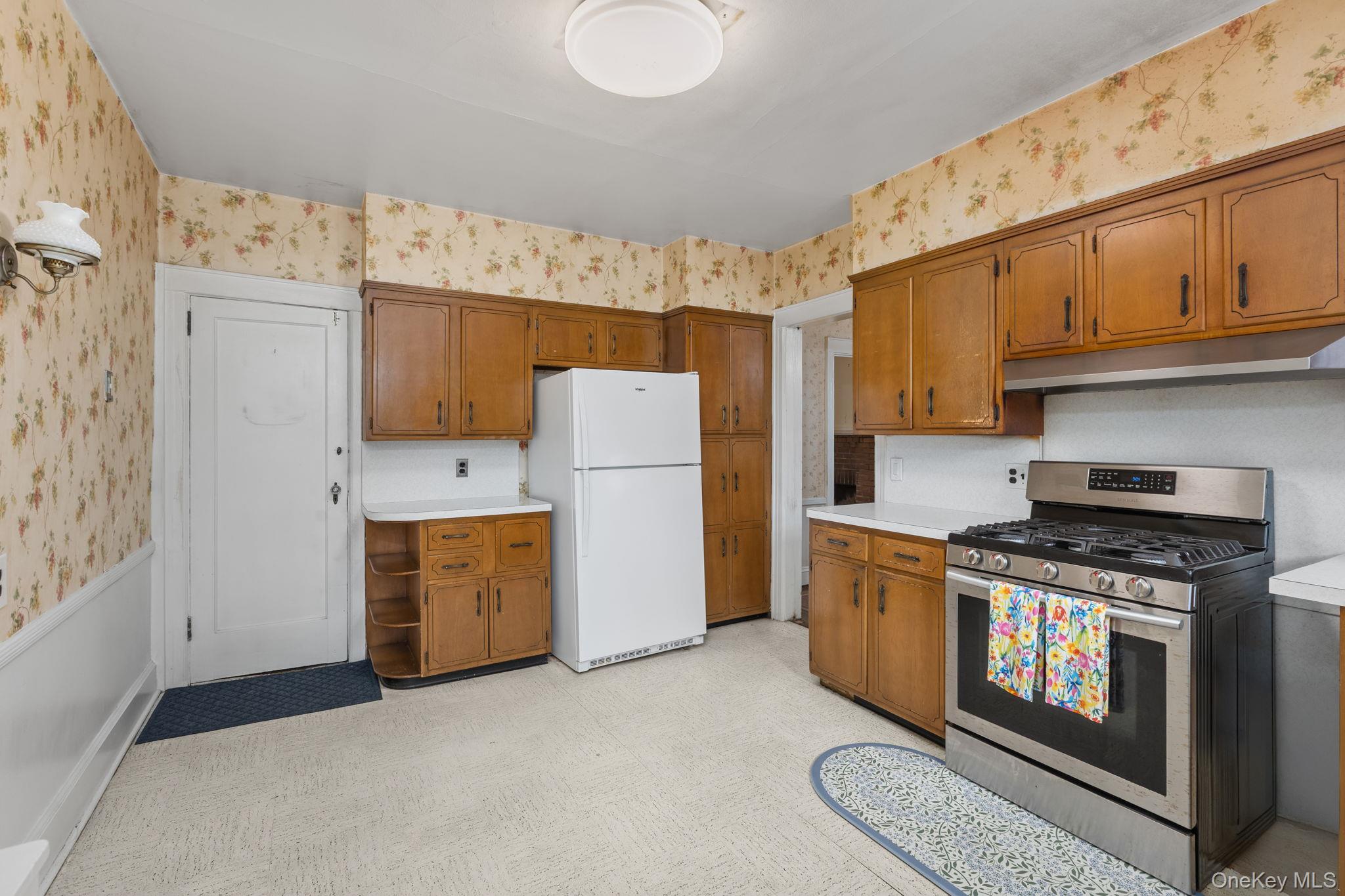 311 Hayward Avenue, Fleetwood, NY 10552