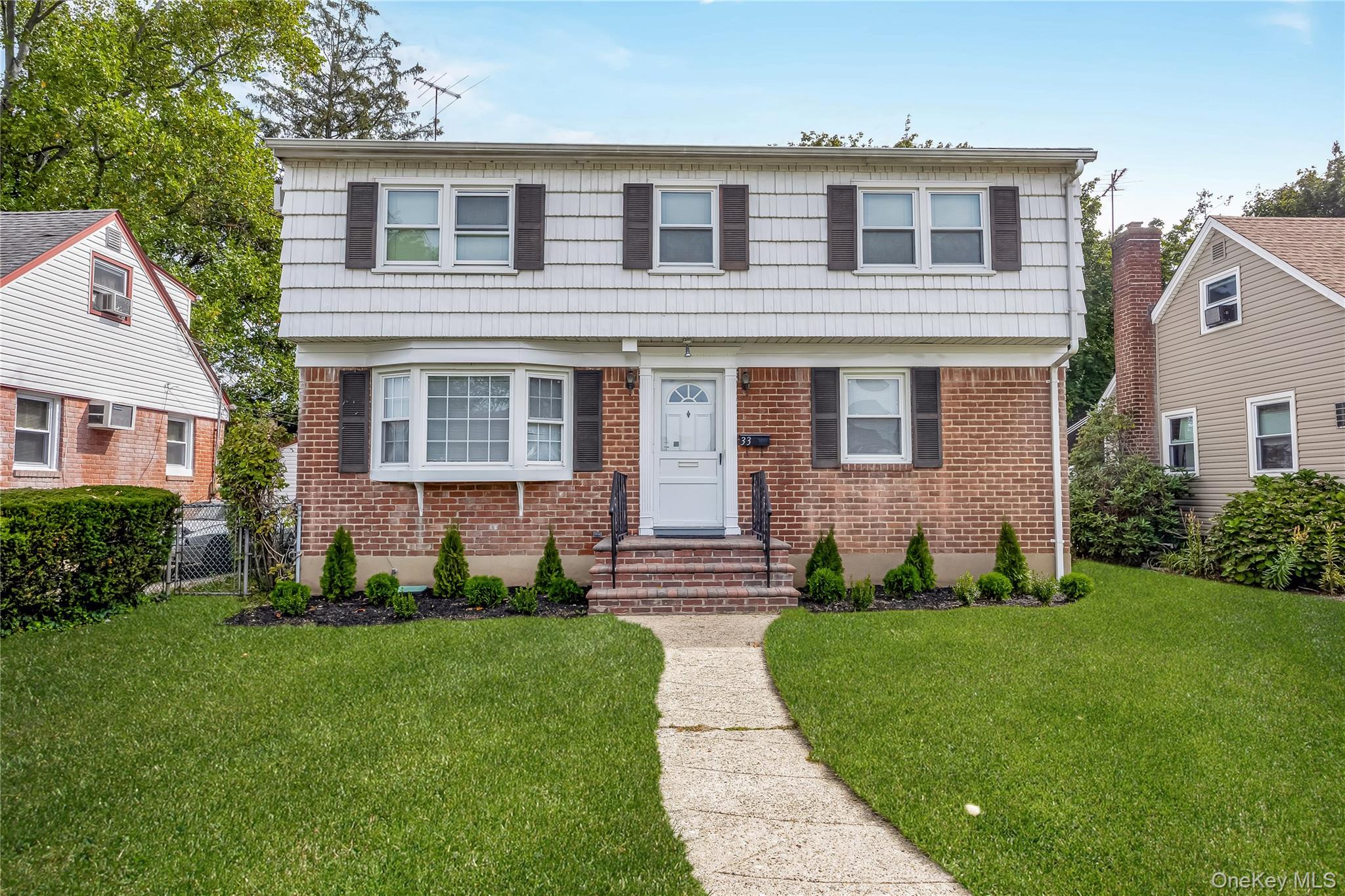 33 Grant Street, Hempstead, NY 11550