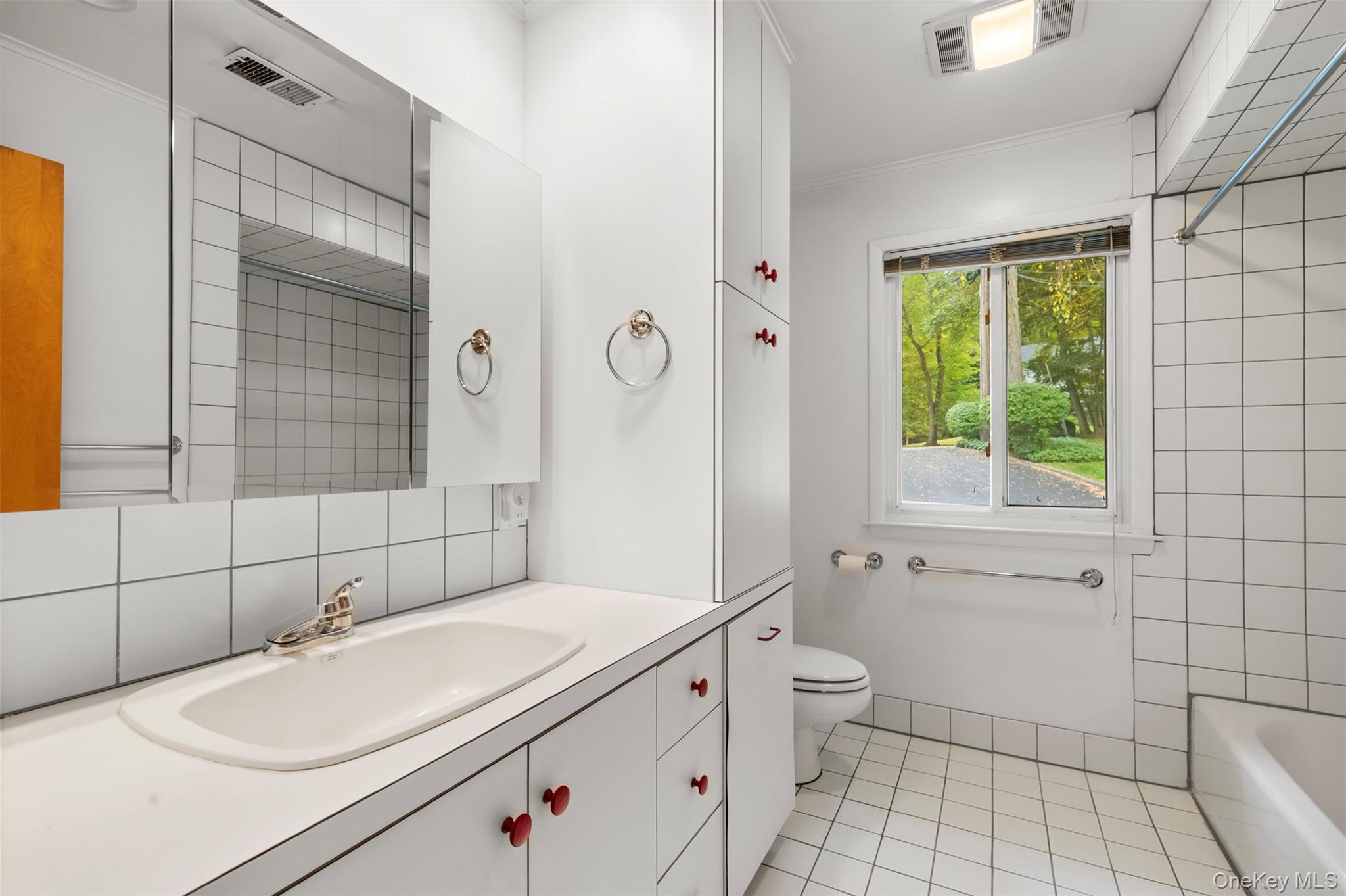 3 Troy Lane, Bedford, NY 10506