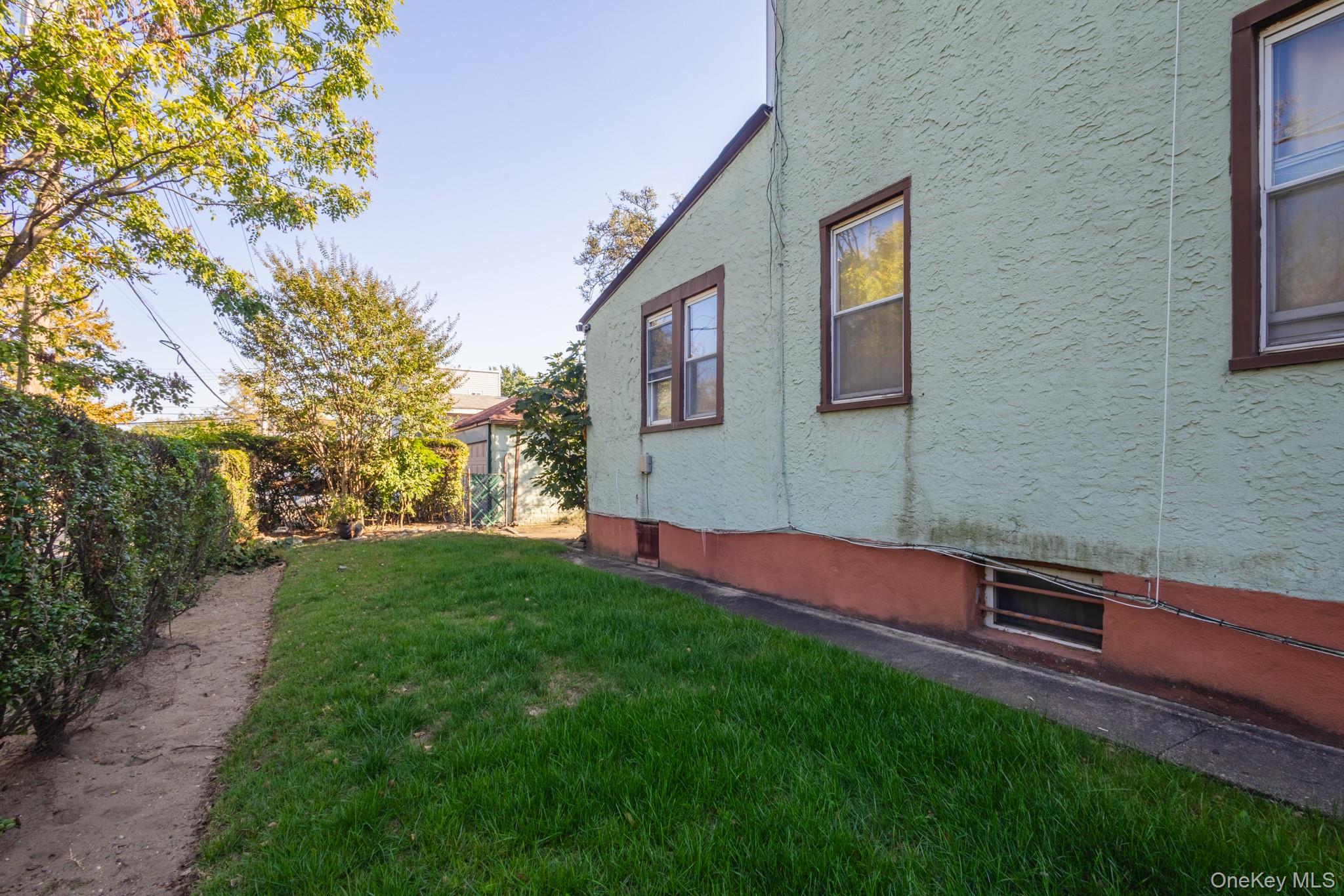 135-01 232 Street, Laurelton, NY 11413