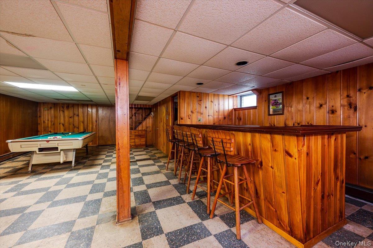 15 Hewmann Place, Bethpage, NY 11714