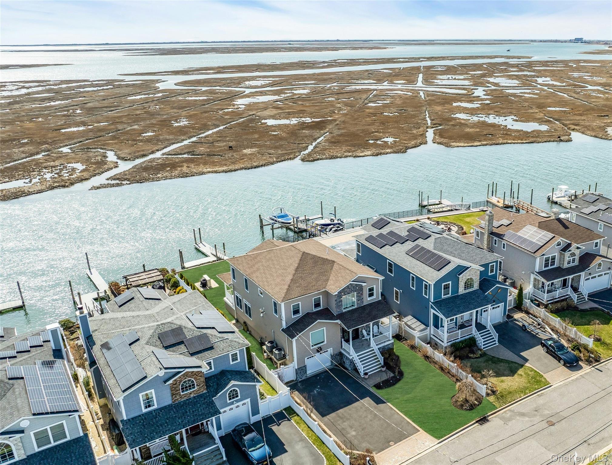 3692 Ocean Avenue, Seaford, NY 11783