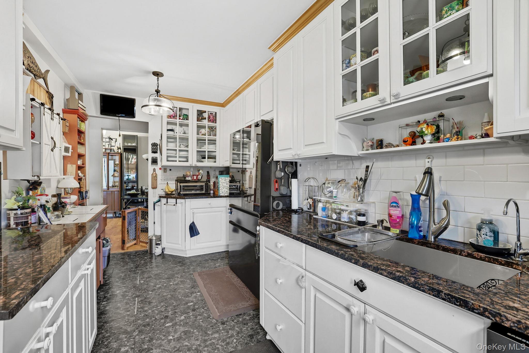 679 Warburton Avenue # #8P, Yonkers, NY 10701