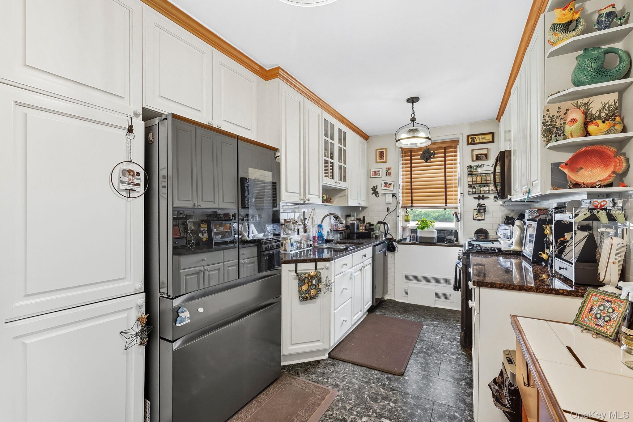 679 Warburton Avenue # #8P, Yonkers, NY 10701