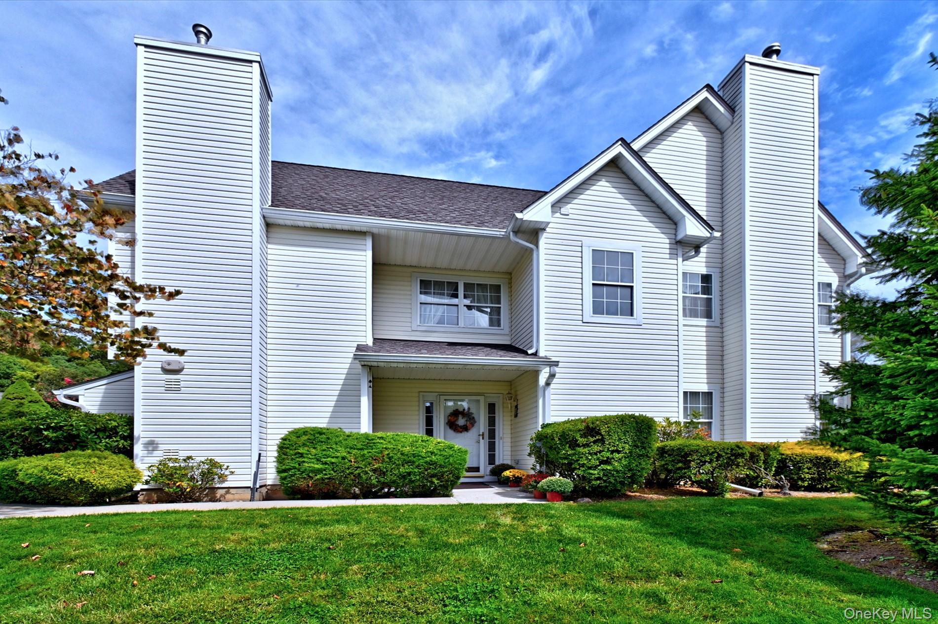 315 Erik Drive, Setauket, NY 11733