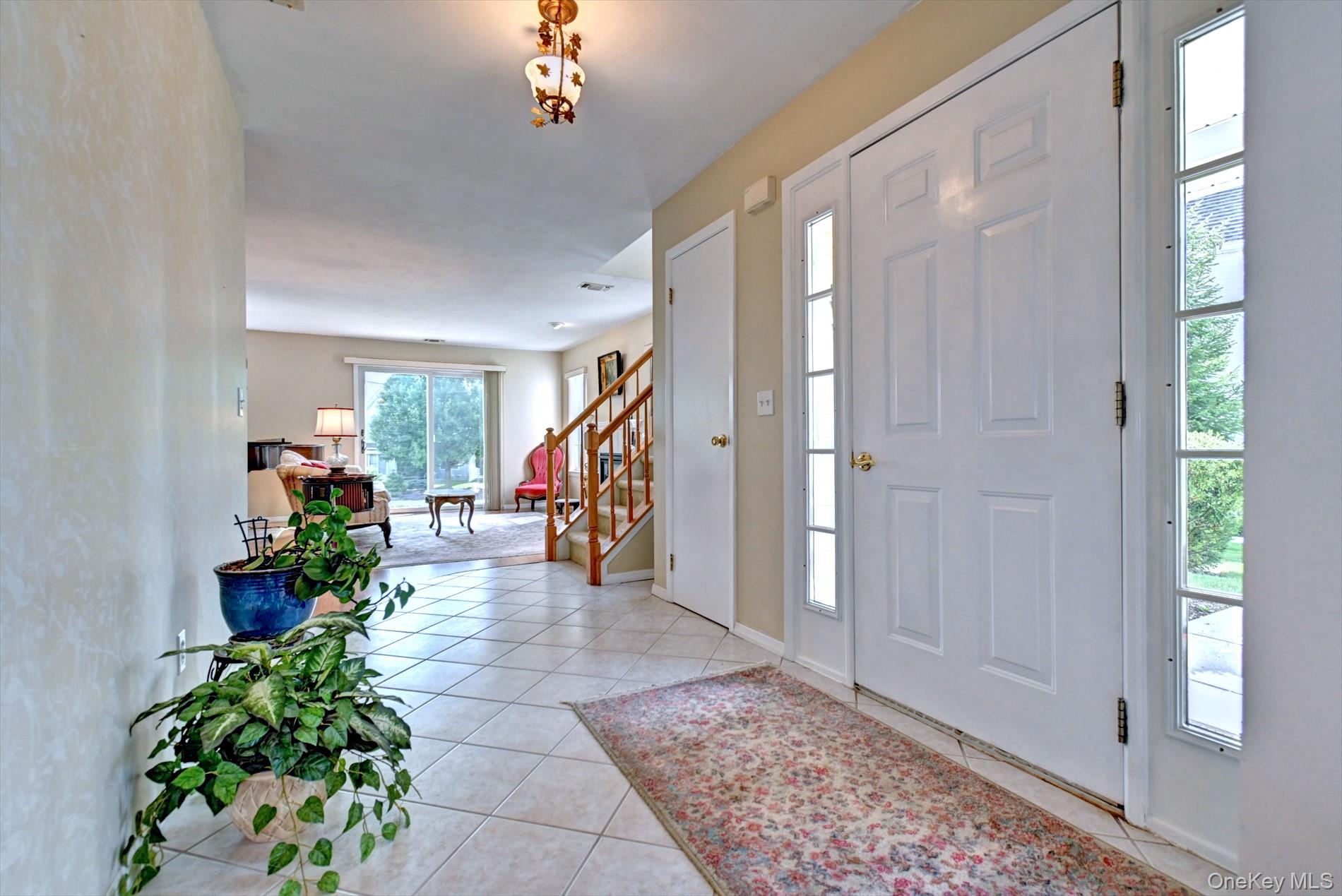 315 Erik Drive, Setauket, NY 11733