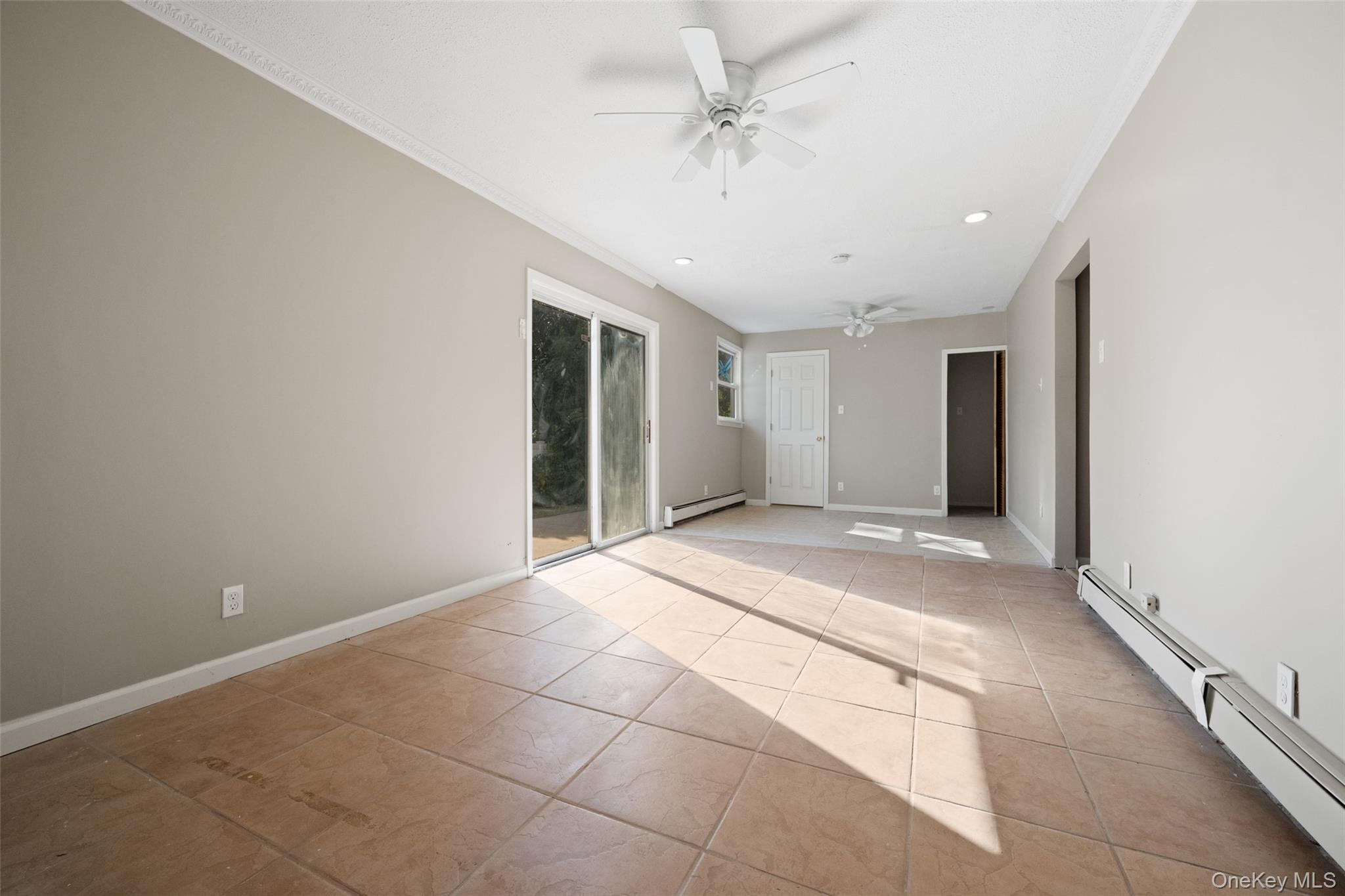 40 Duke Street, Deer Park, NY 11729