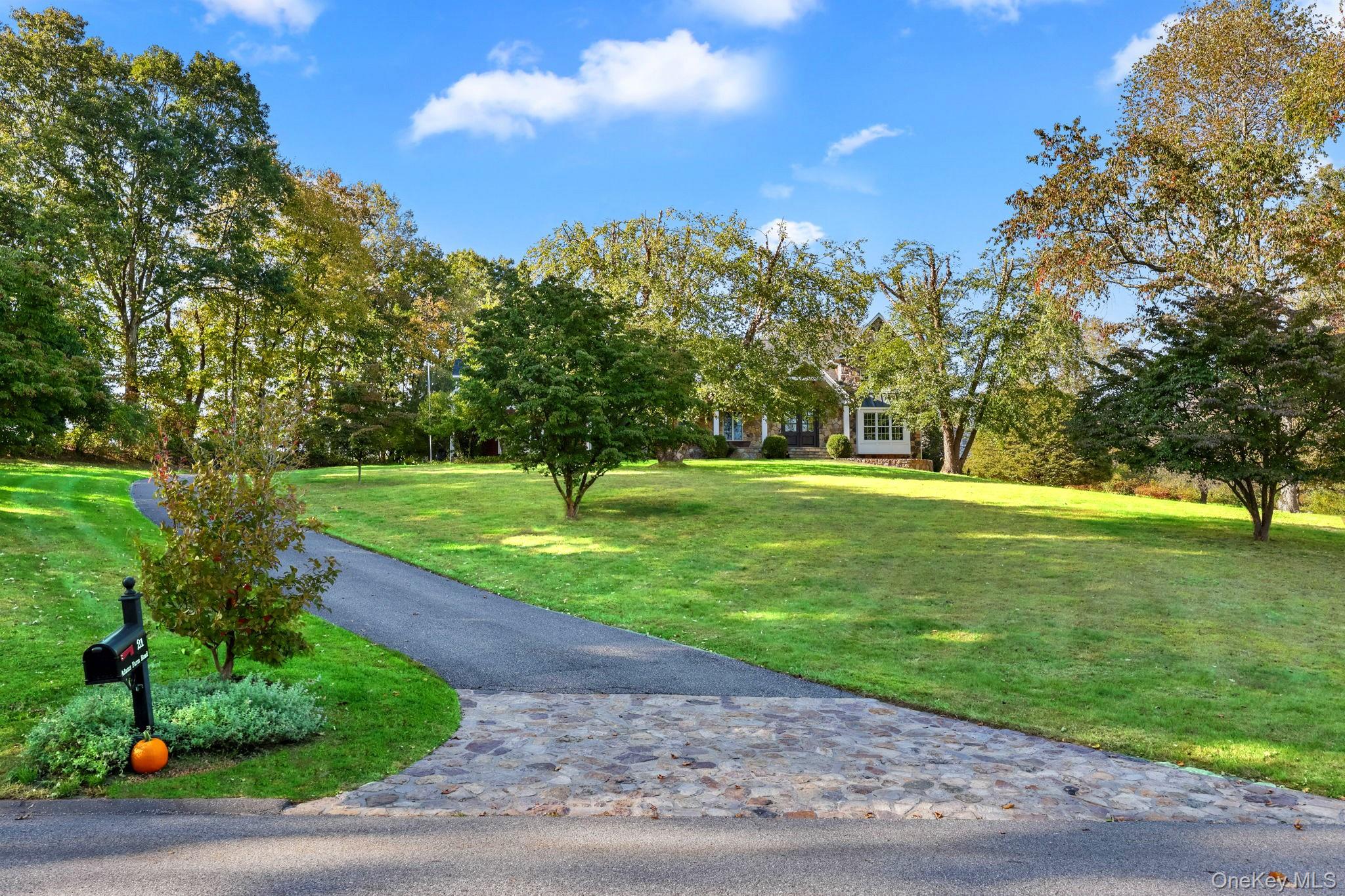 21 Adams Farm Road, Katonah, NY 10536