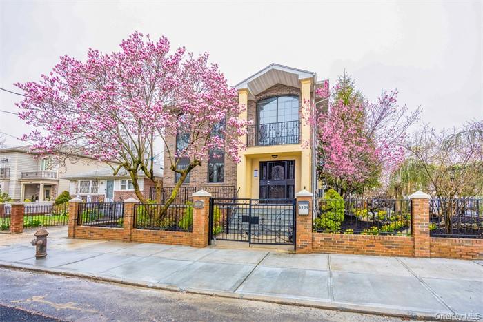 6339 136th Street, Flushing, NY 11367