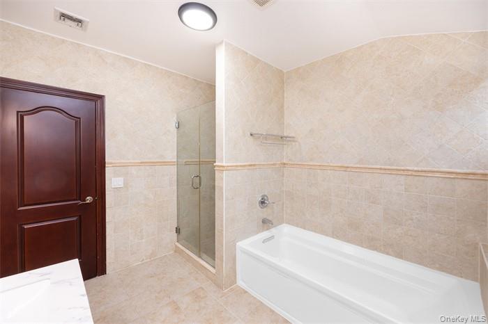 6339 136th Street, Flushing, NY 11367