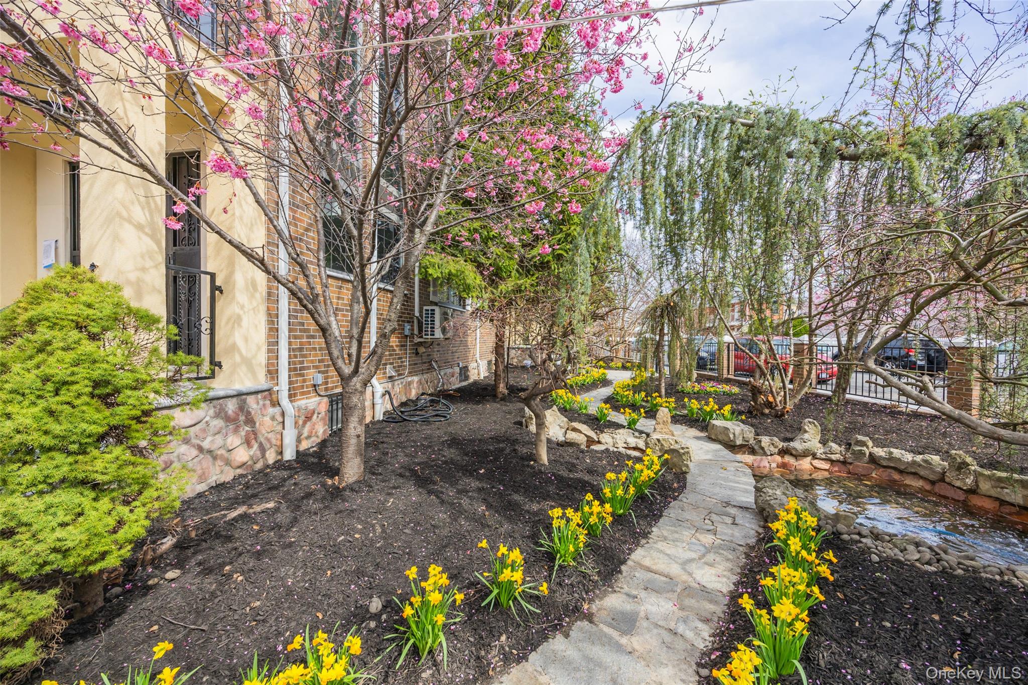 6339 136th Street, Flushing, NY 11367