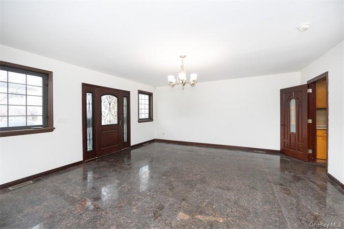 6339 136th Street, Flushing, NY 11367