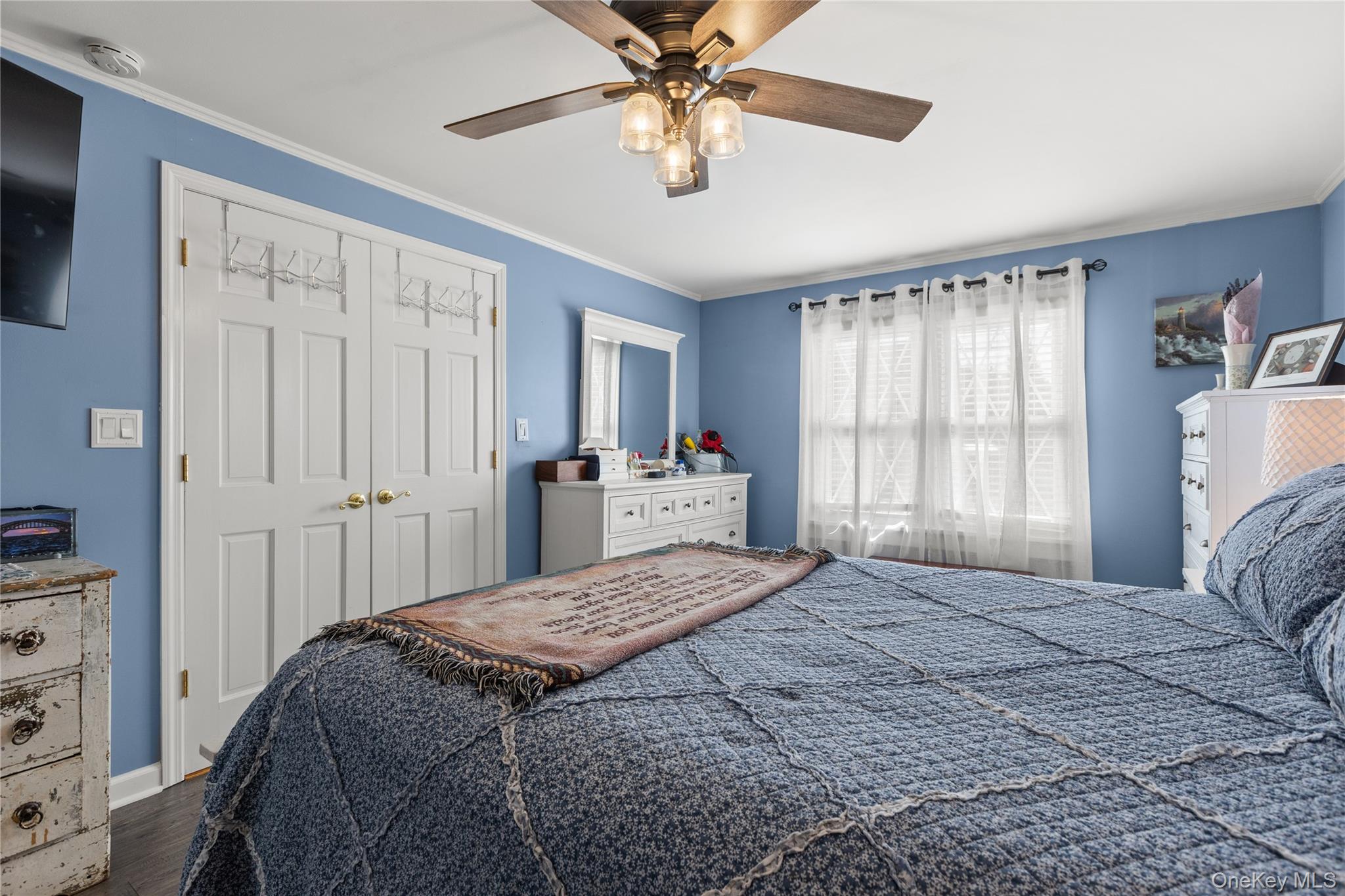 38 Palm, Lindenhurst, NY 11757