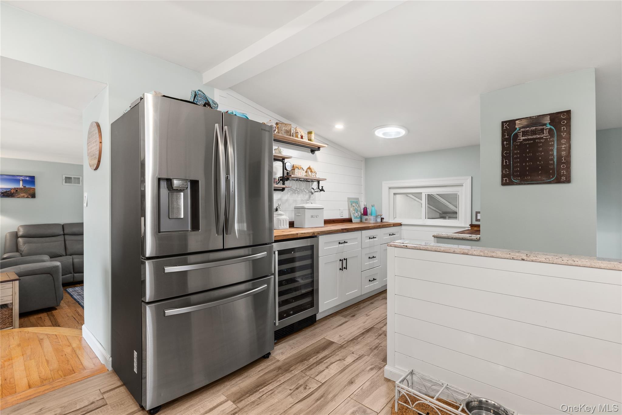 38 Palm, Lindenhurst, NY 11757