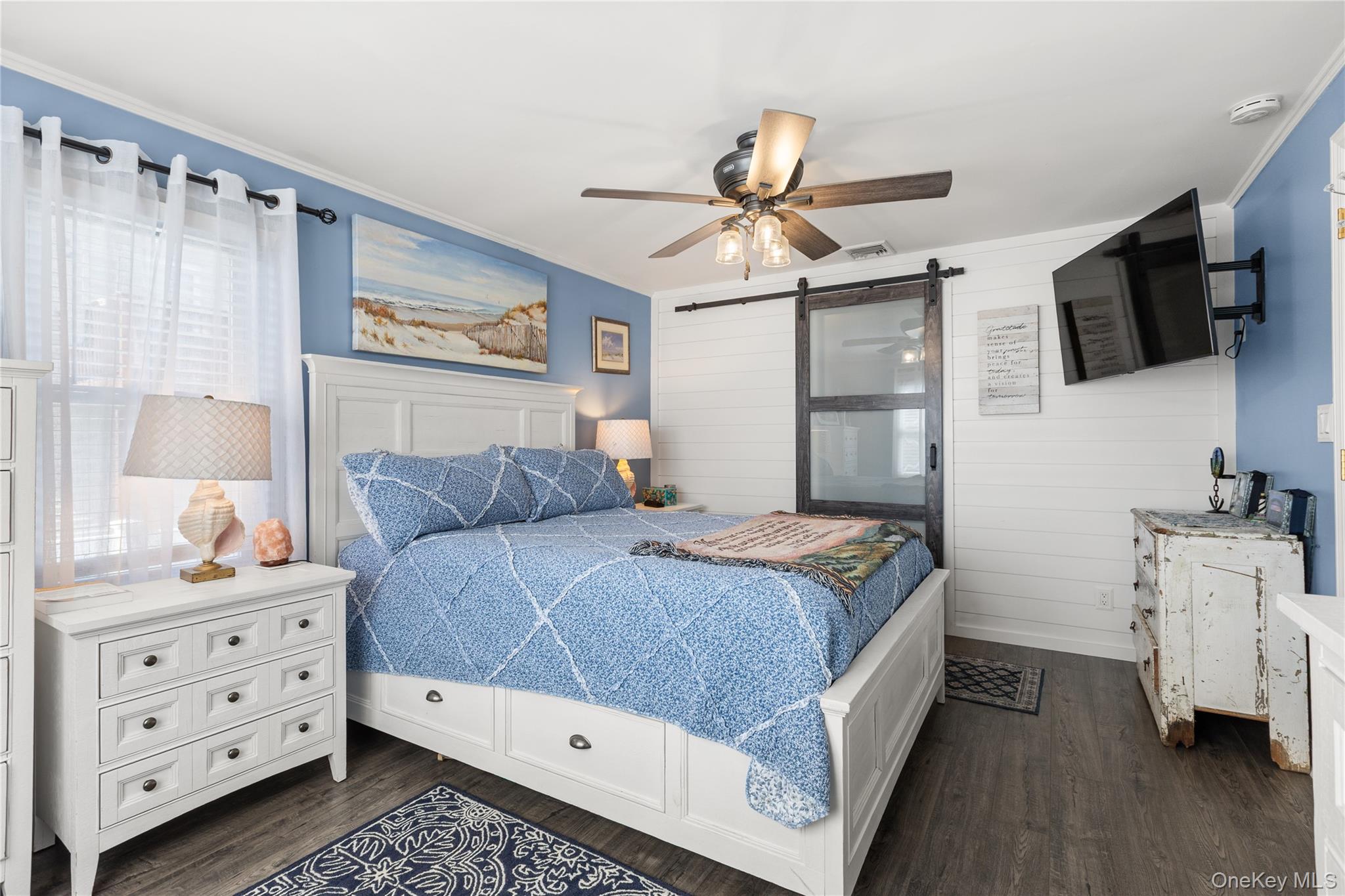 38 Palm, Lindenhurst, NY 11757