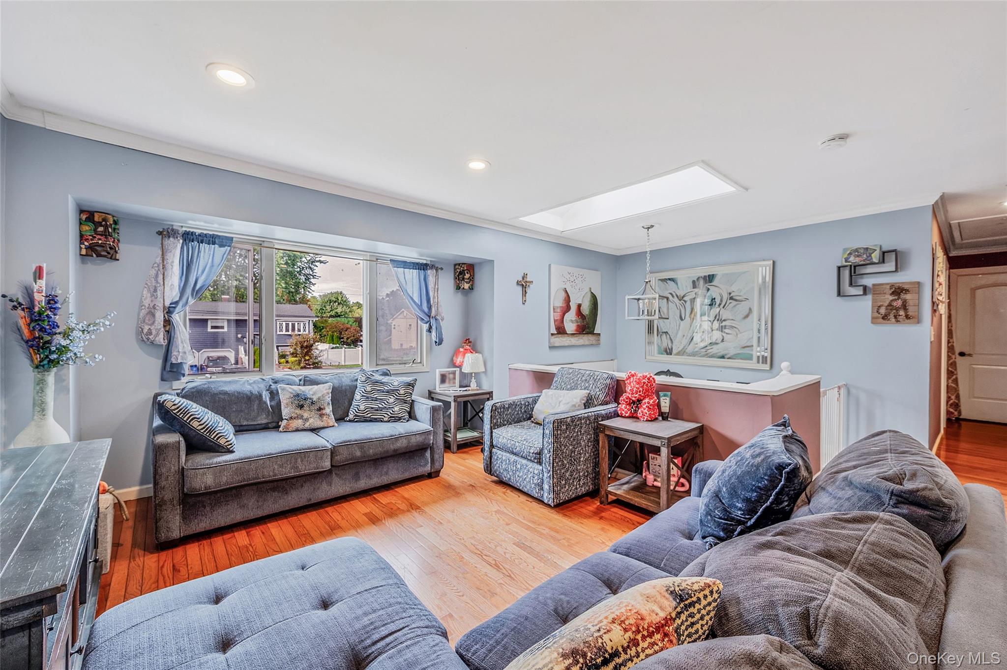 46 W Willow Street, Brentwood, NY 11717