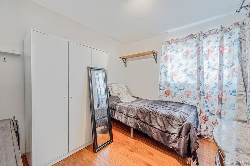 46 W Willow Street, Brentwood, NY 11717