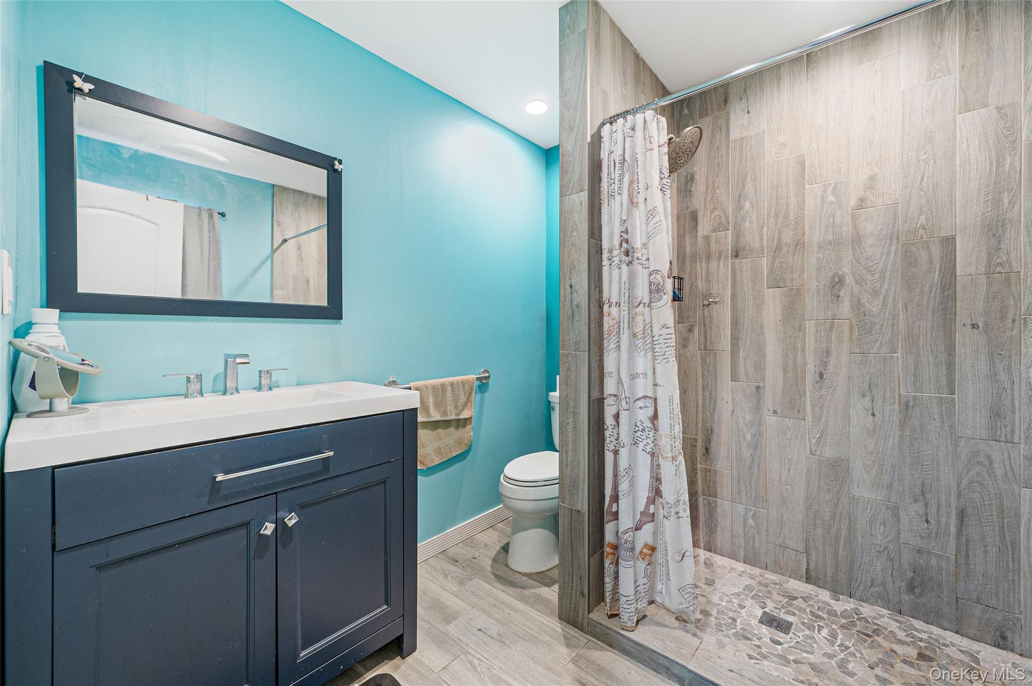 46 W Willow Street, Brentwood, NY 11717