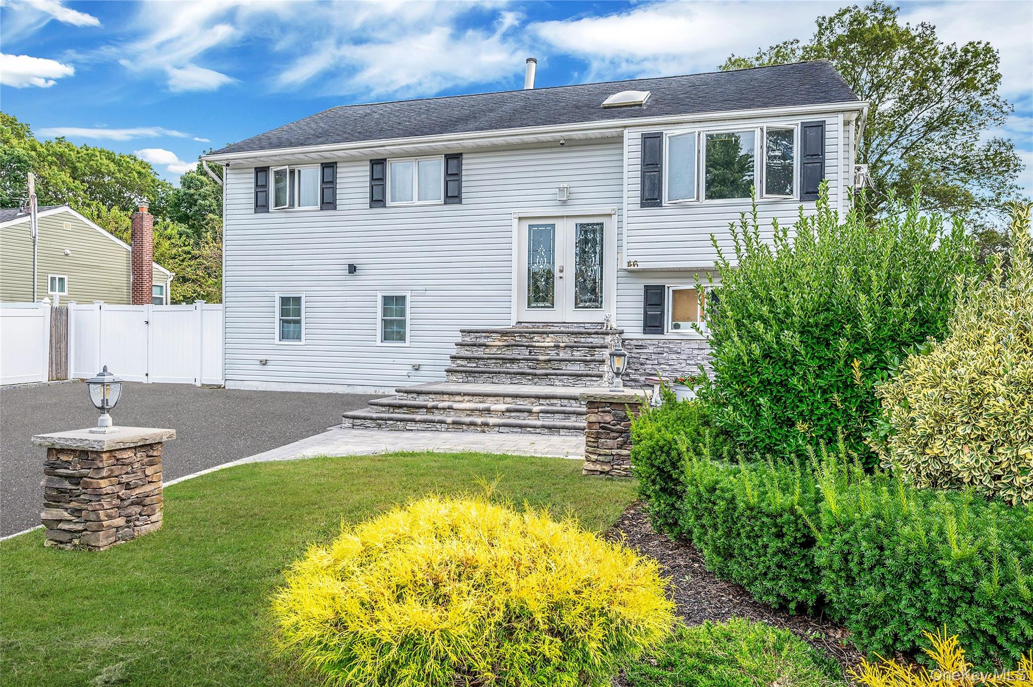 46 W Willow Street, Brentwood, NY 11717