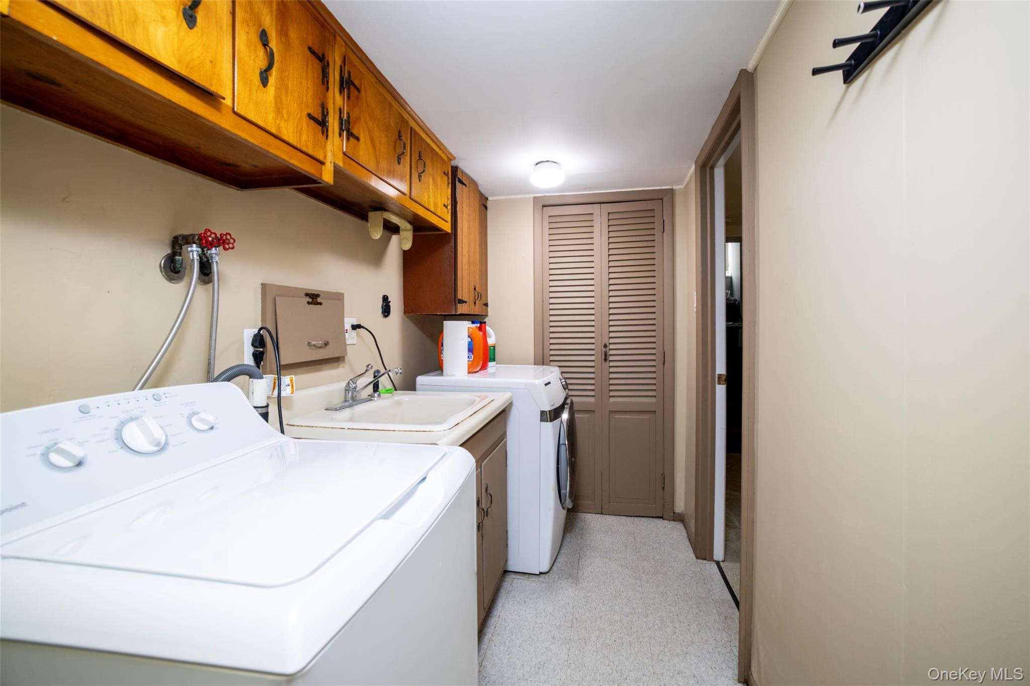 56 ADAIR COURT, Malverne, NY 11565