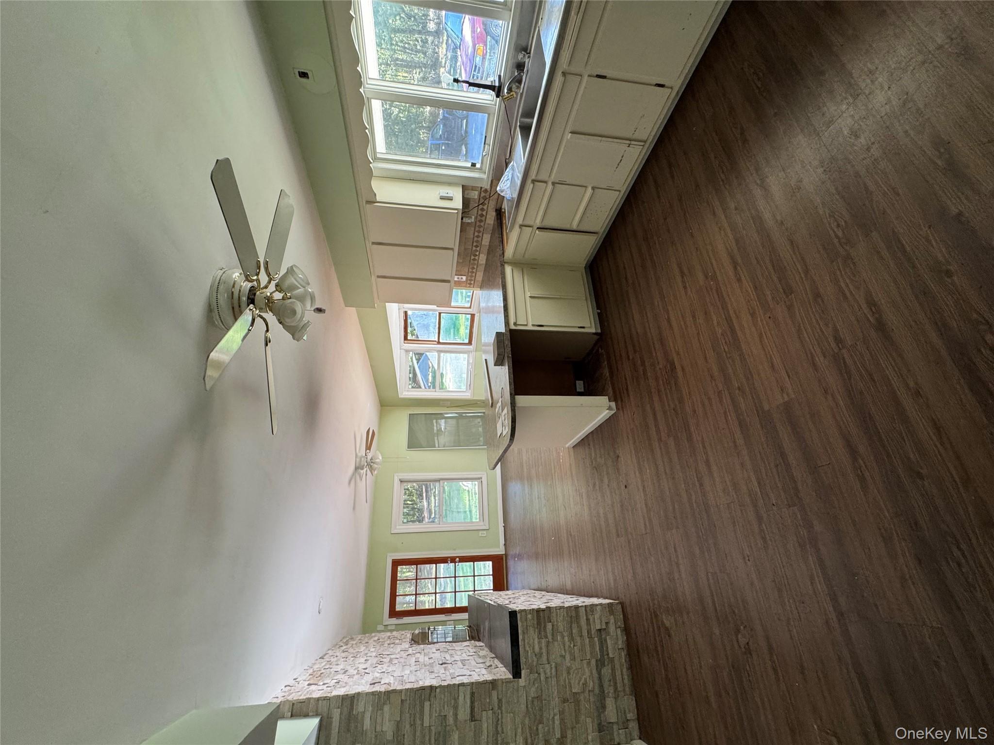 33 Mount Sinai Coram Road, Coram, NY 11727