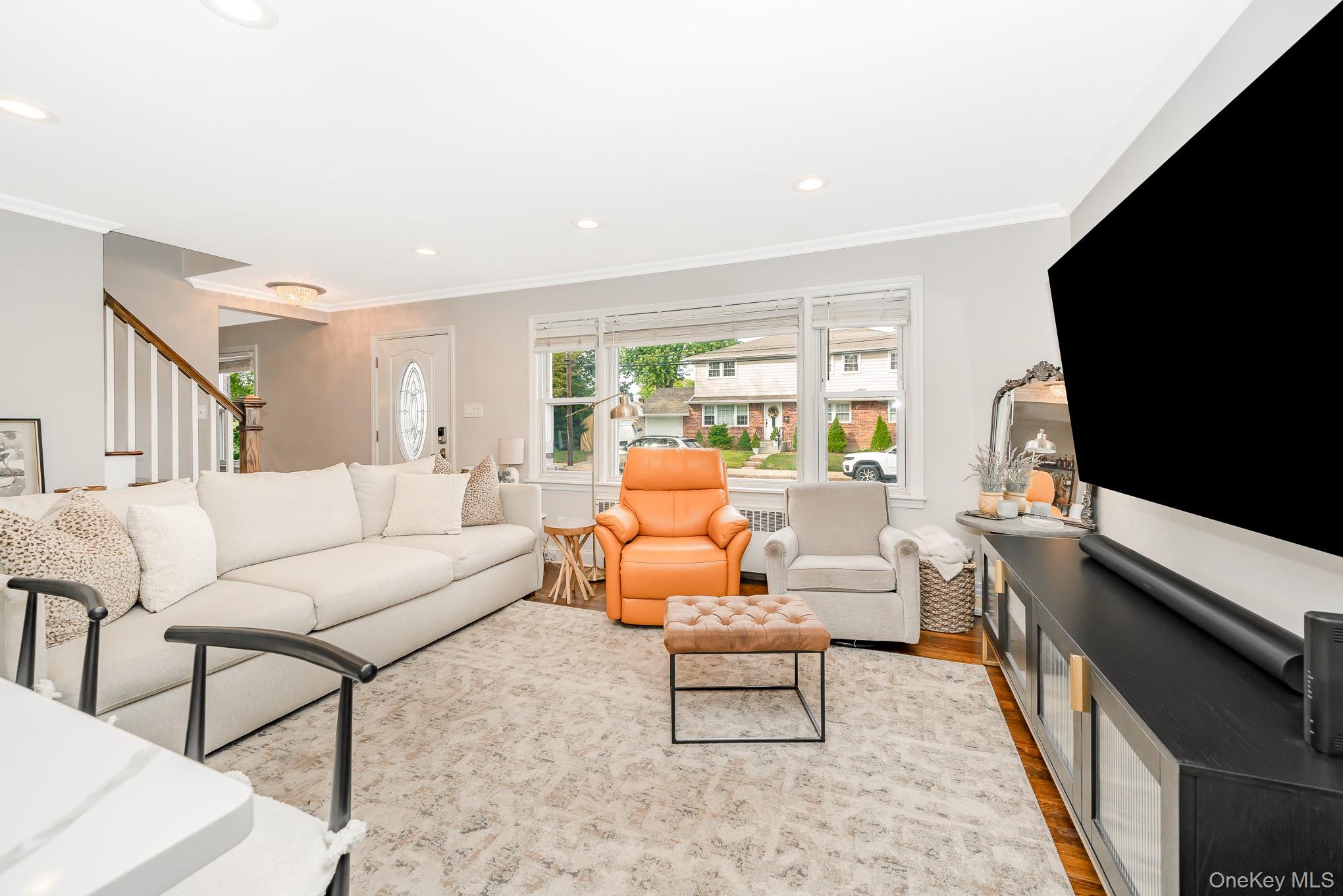 16 Downs Road, Hempstead, NY 11550