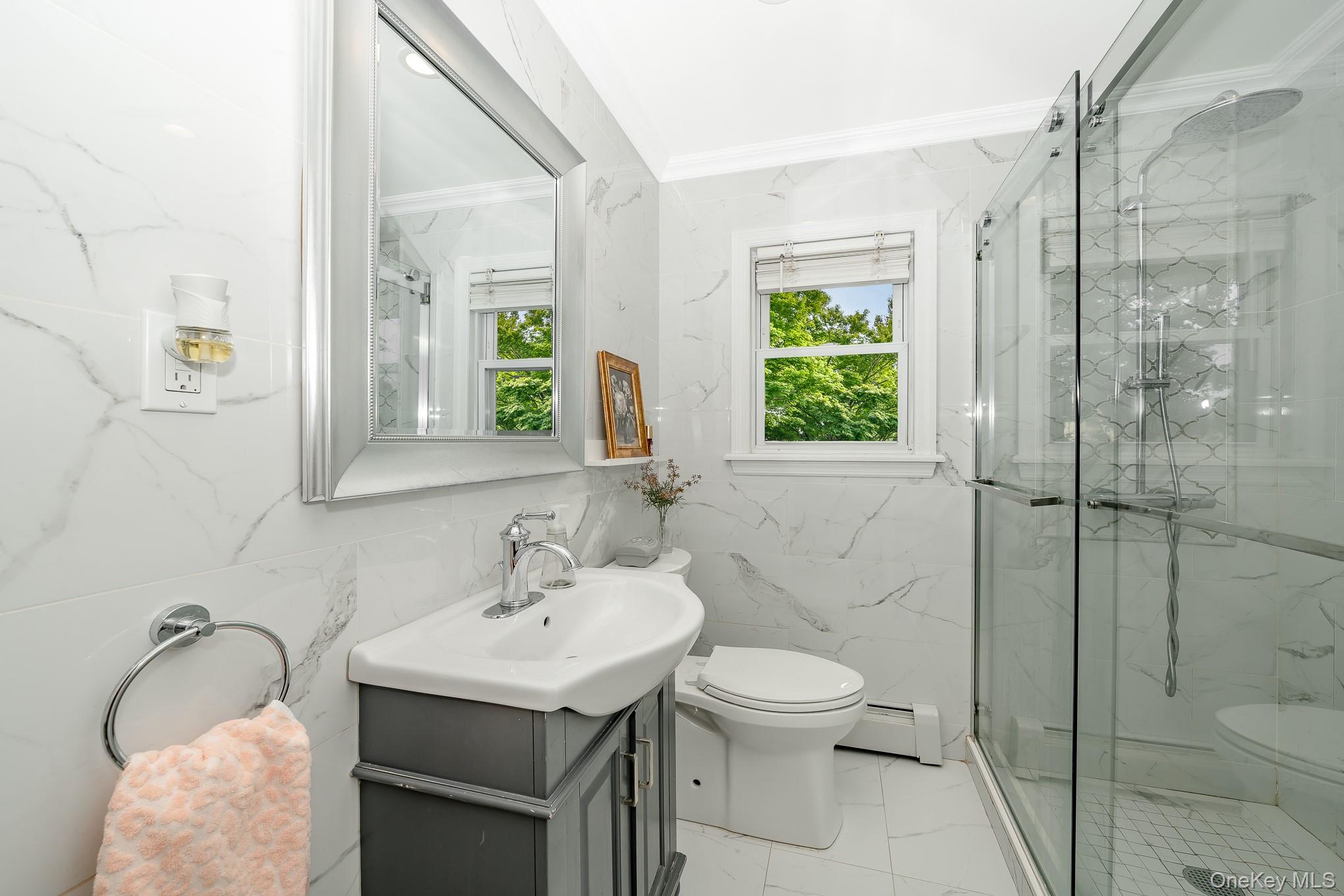 16 Downs Road, Hempstead, NY 11550