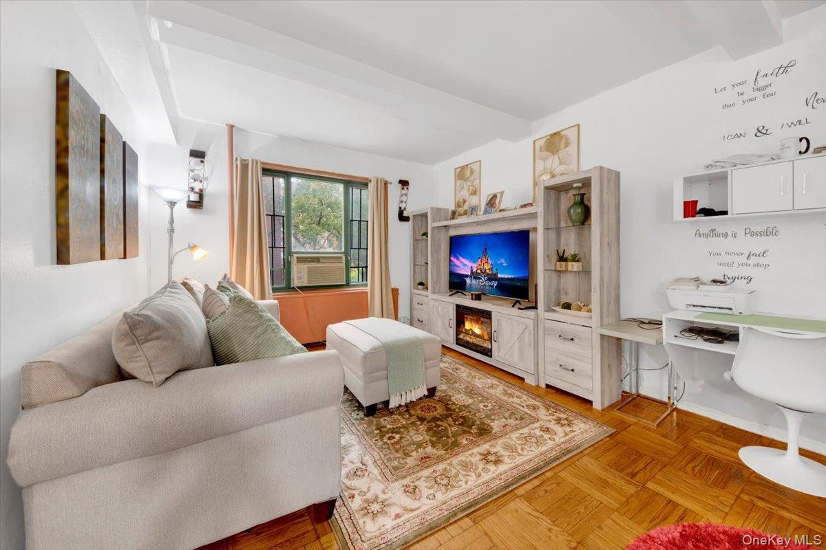 1651 Metropolitan Avenue # 3E, Bronx, NY 10462