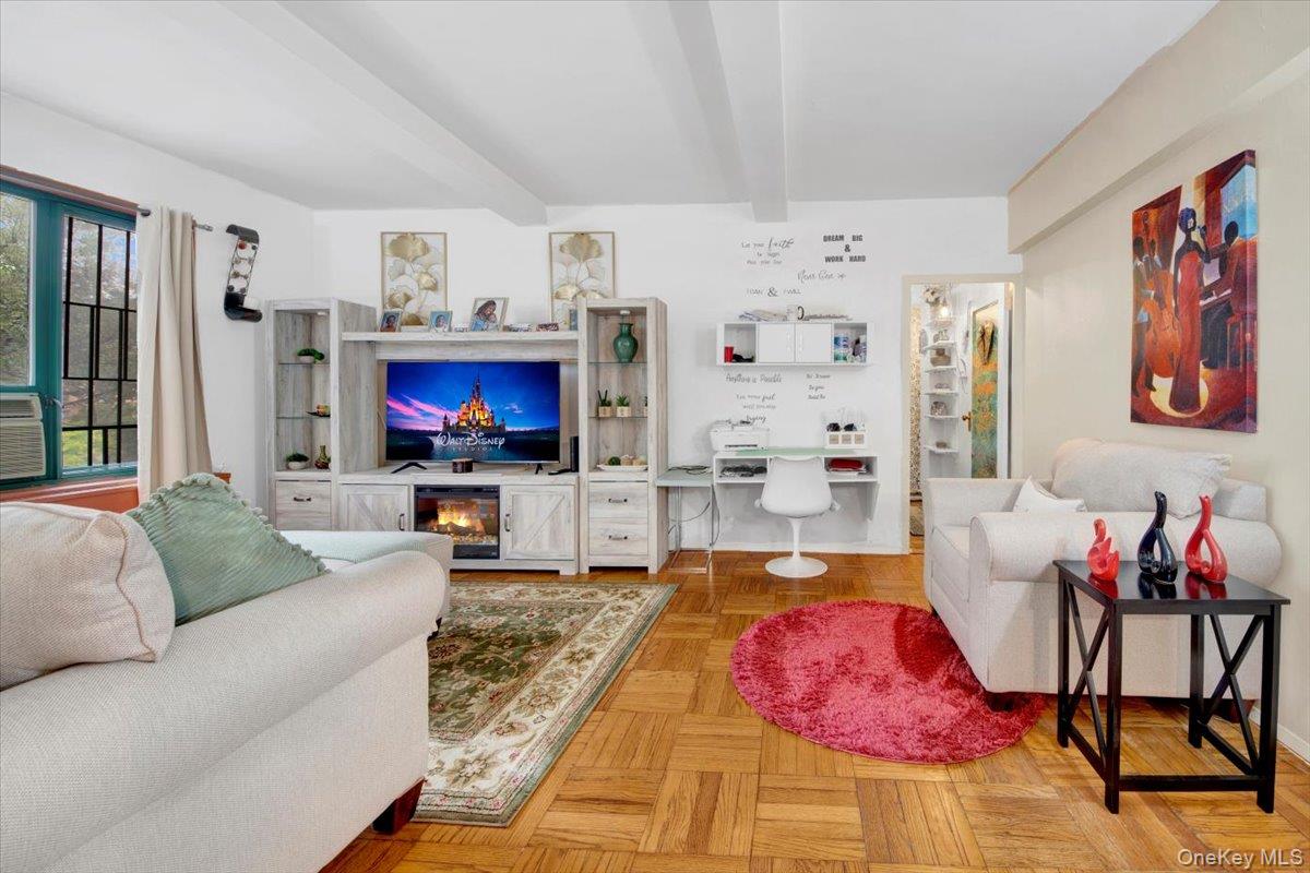 1651 Metropolitan Avenue # 3E, Bronx, NY 10462