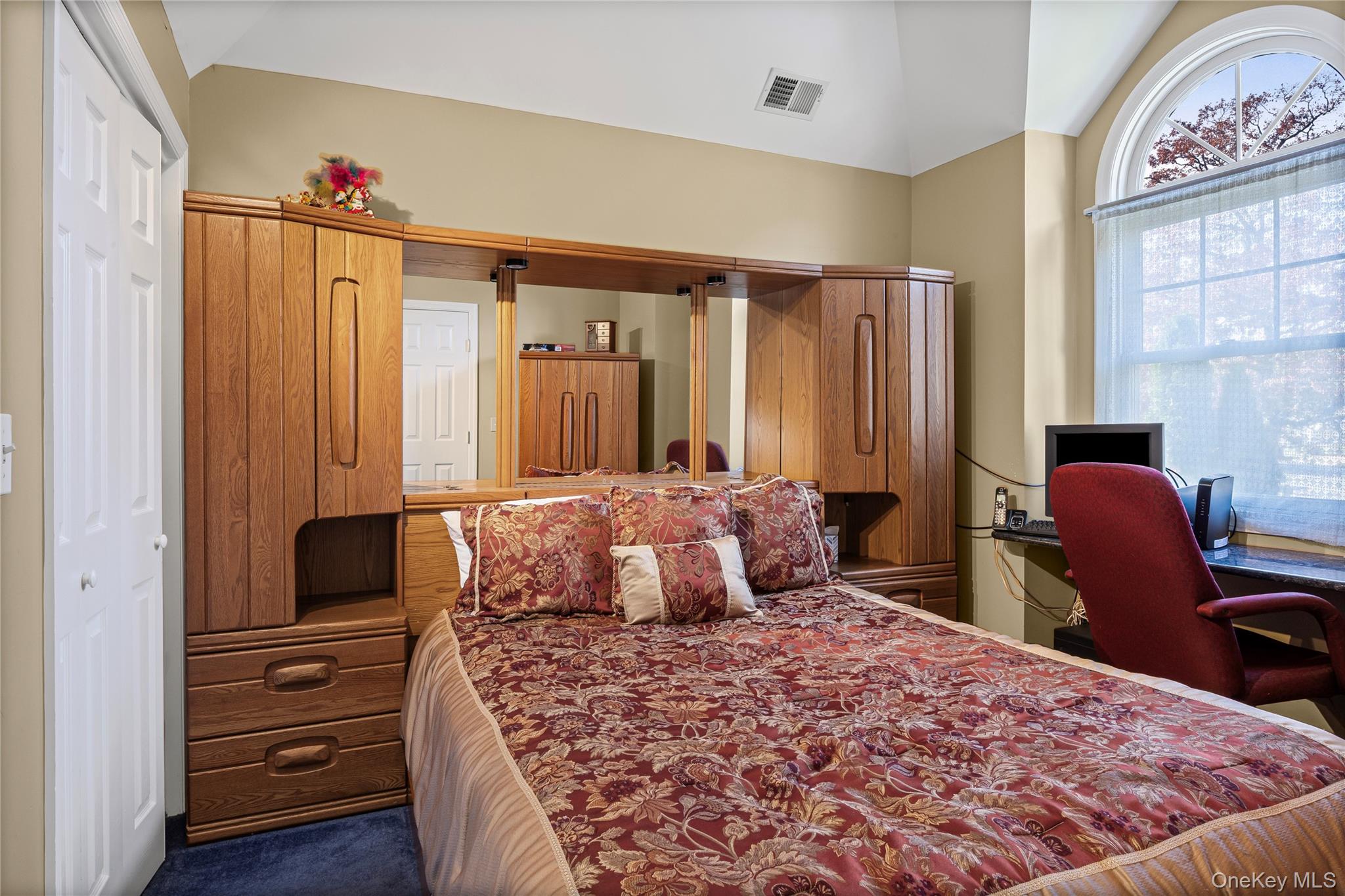 20 Tulip Court, Moriches, NY 11955