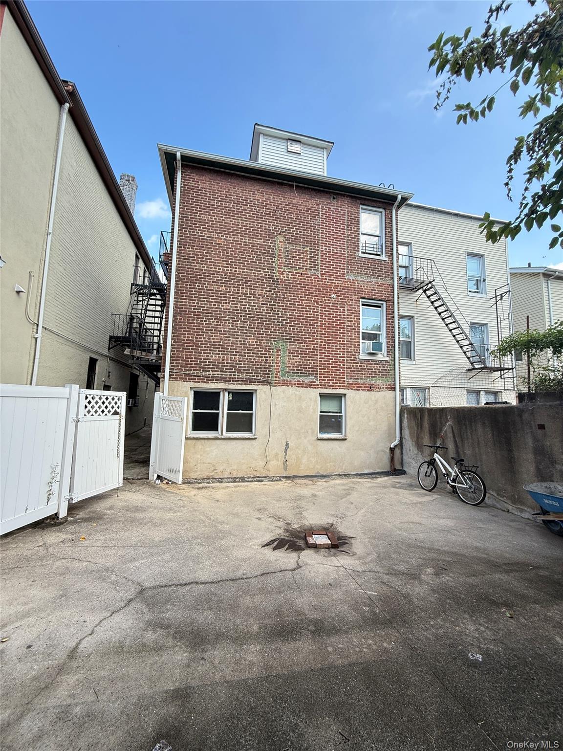 2806 Wellman Avenue, Bronx, NY 10461