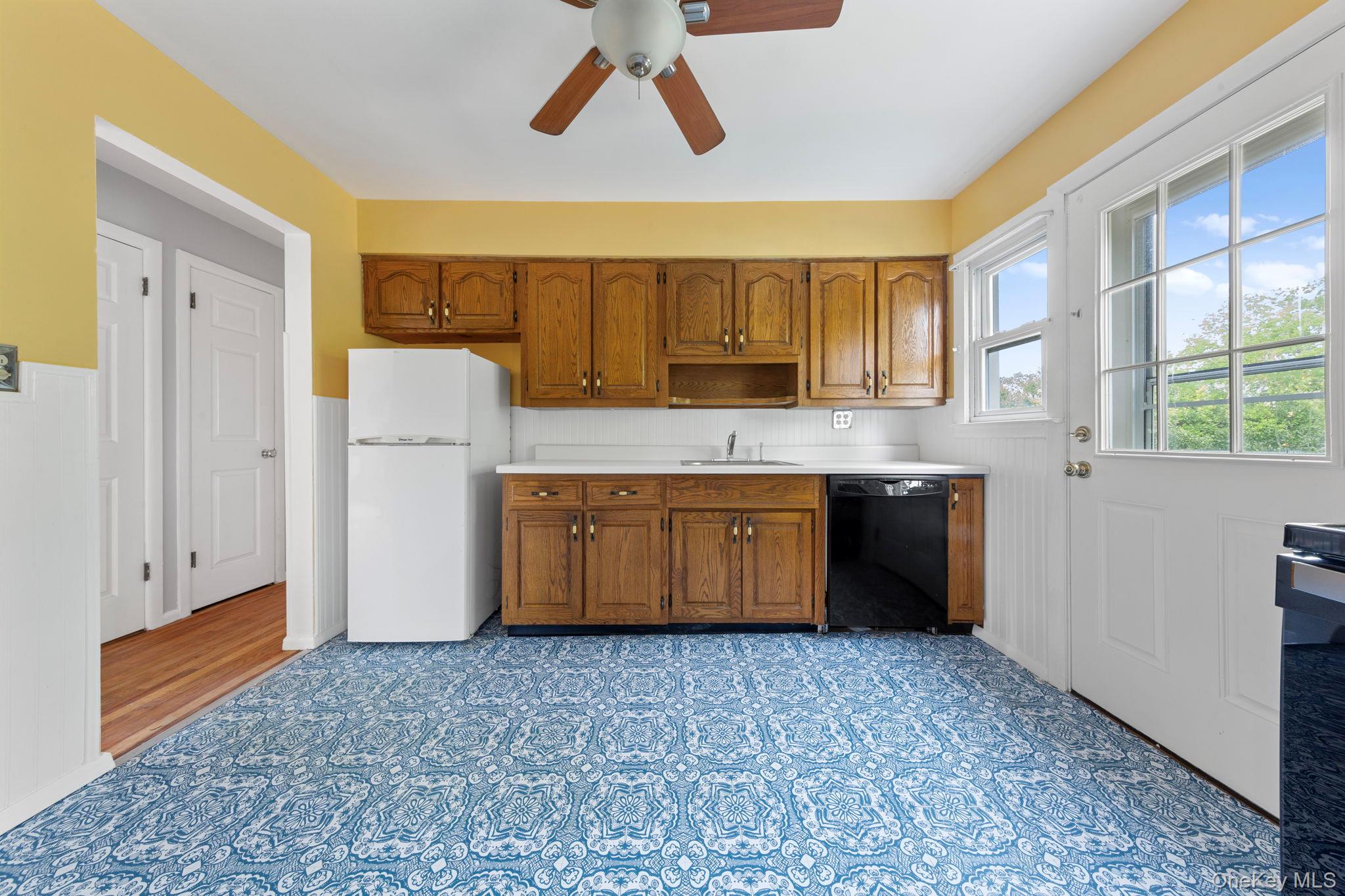 7 Washington Street, Hicksville, NY 11801