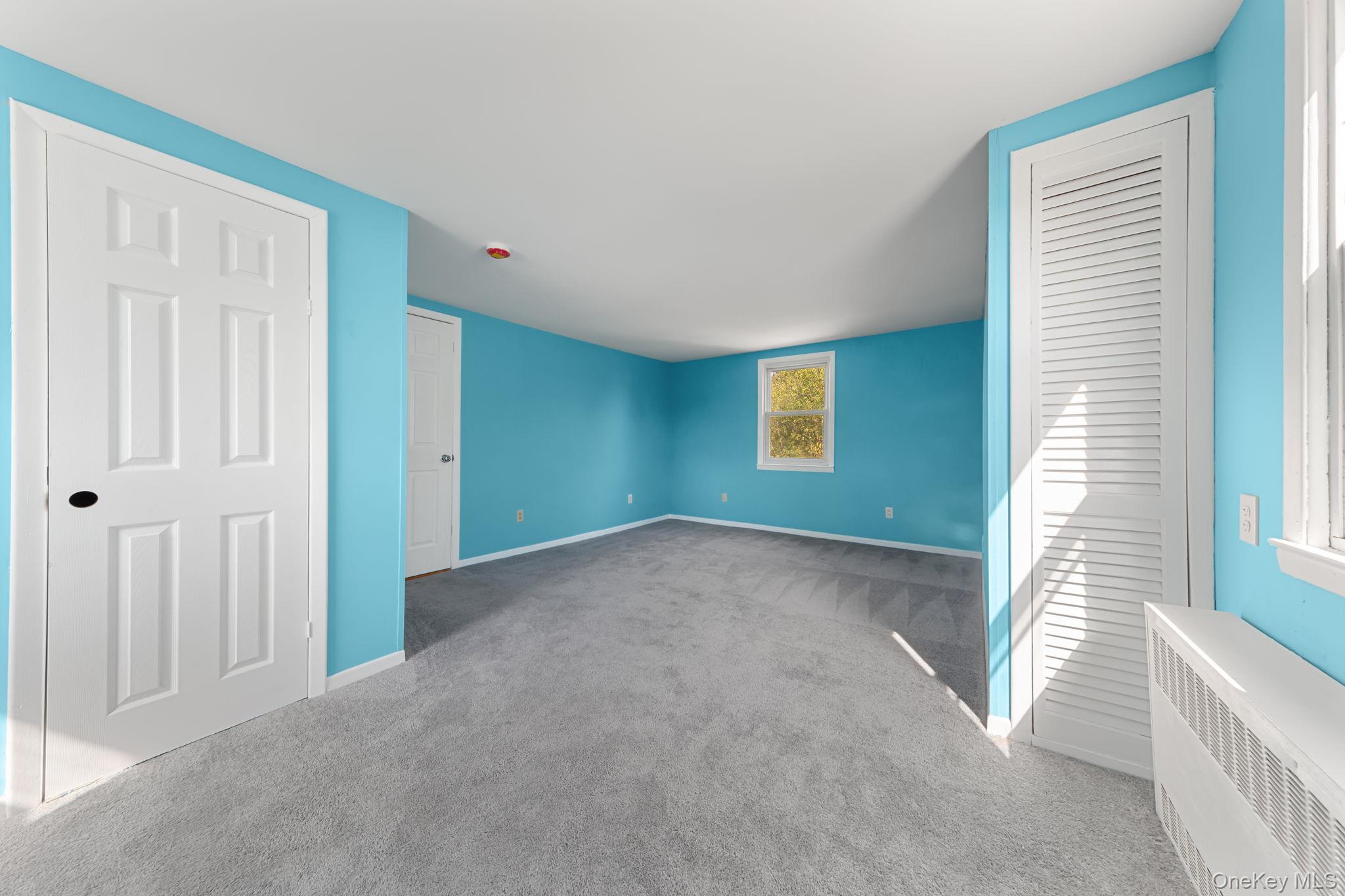 7 Washington Street, Hicksville, NY 11801